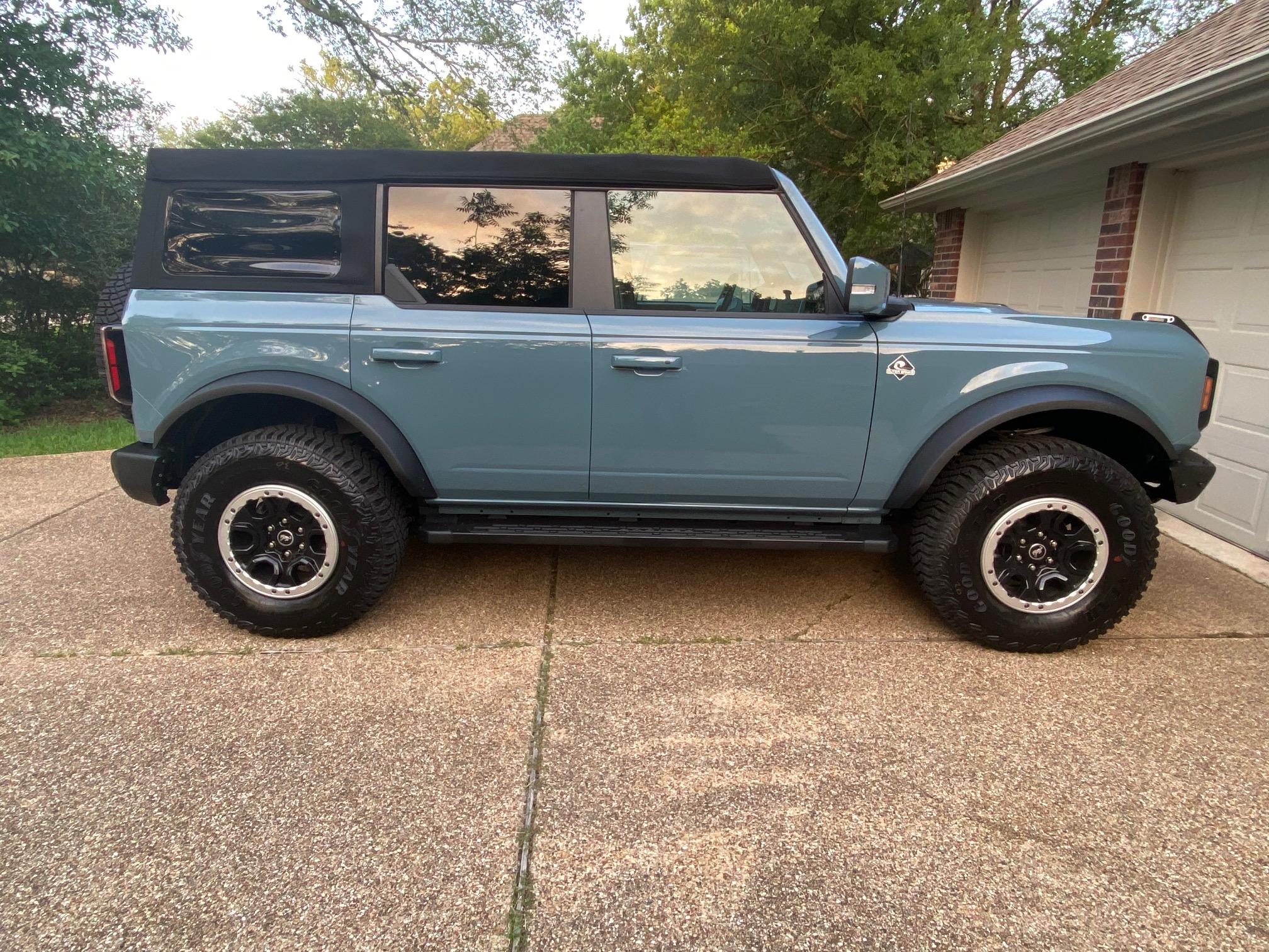 Ford Bronco Applied retro decal stripe kit IMG_9606