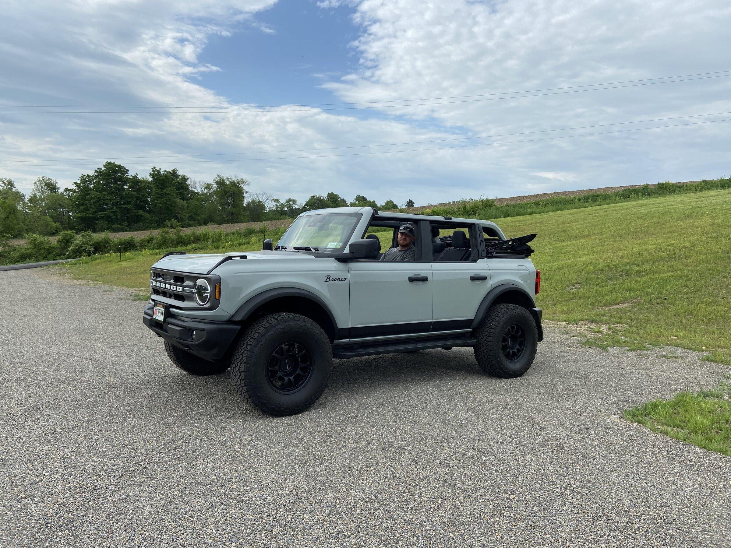 Ford Bronco CACTUS GRAY Bronco Club IMG_1282