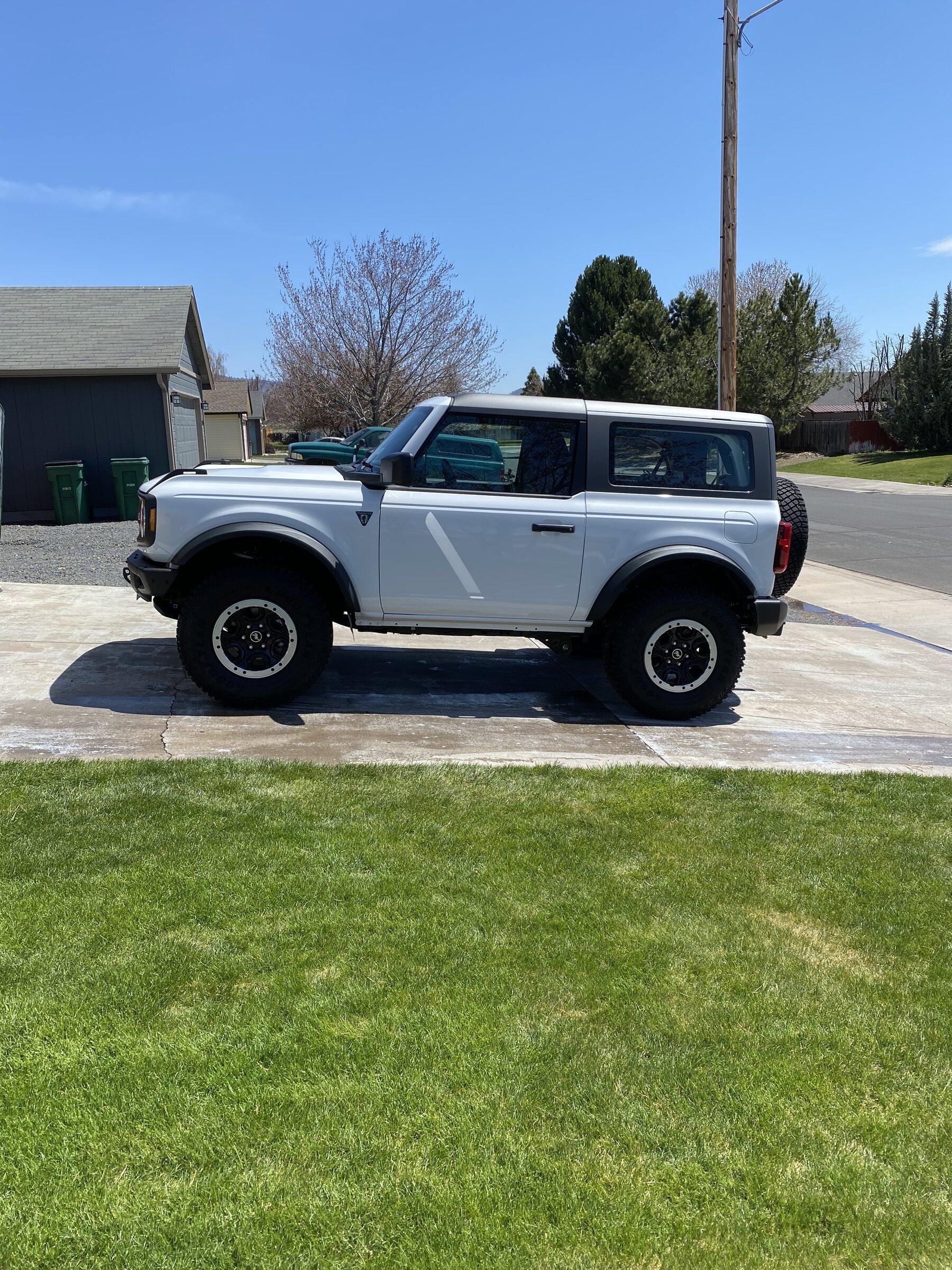 Ford Bronco Side Shot Saturday... 47A325DF-962D-4951-A40E-C7EF0FDD2A34