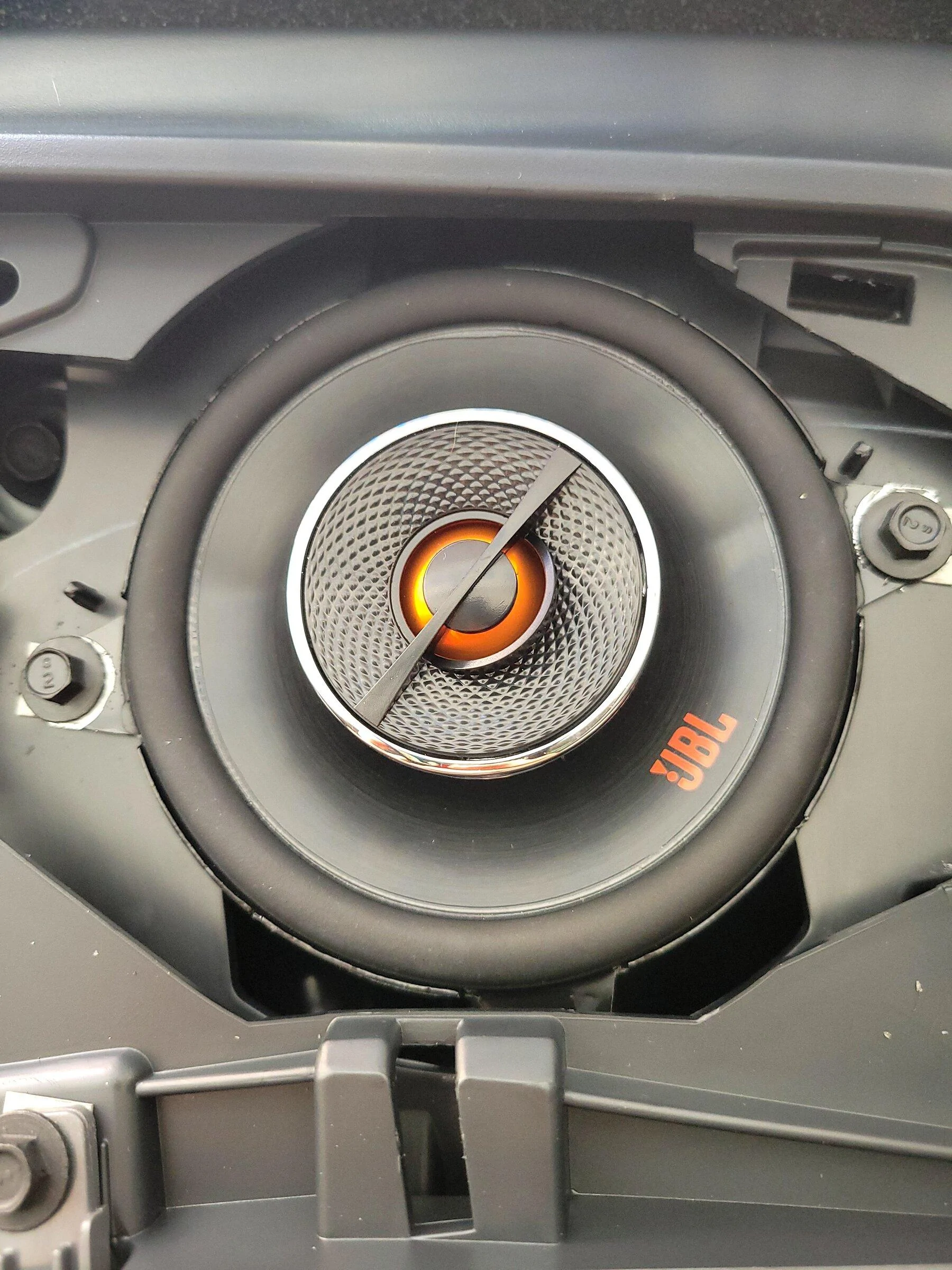 Ford Bronco Not a Kicker speaker install... with pics! 20220521_110553