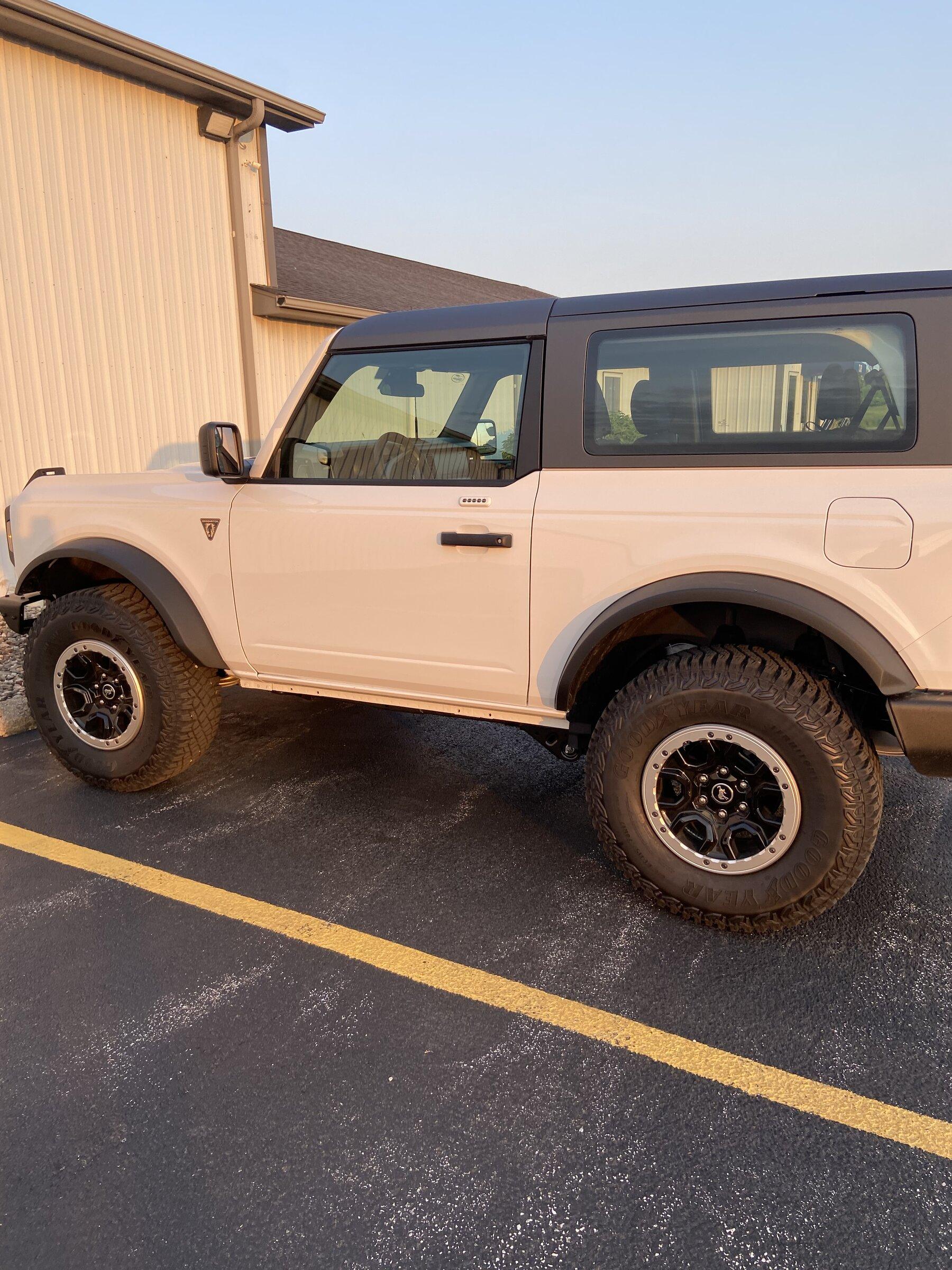 Ford Bronco BASE BRONCO - SASQUATCH MANUAL IMG-3773
