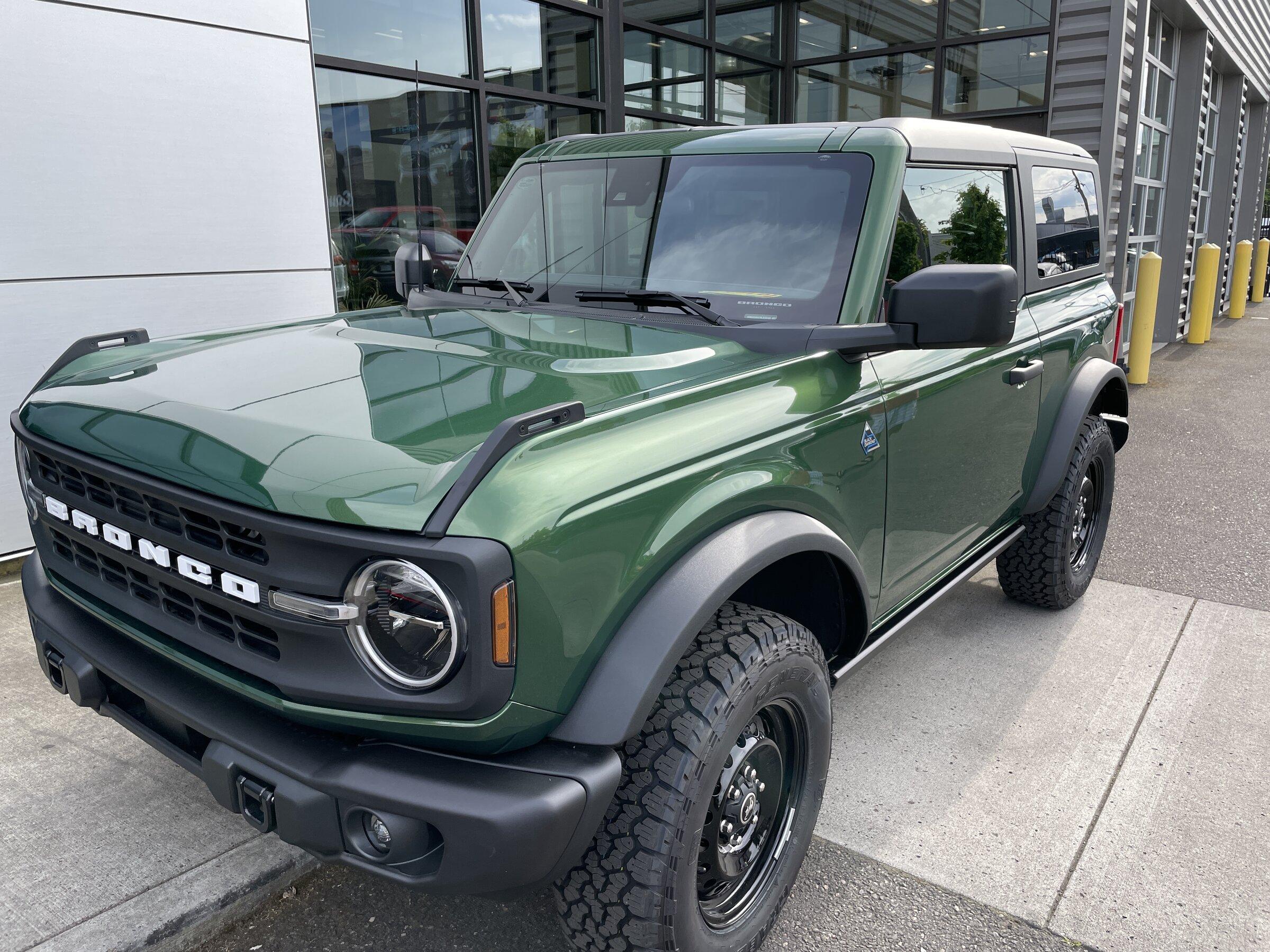 Ford Bronco Bronco Team 2 door. 20220526_003153139_iOS