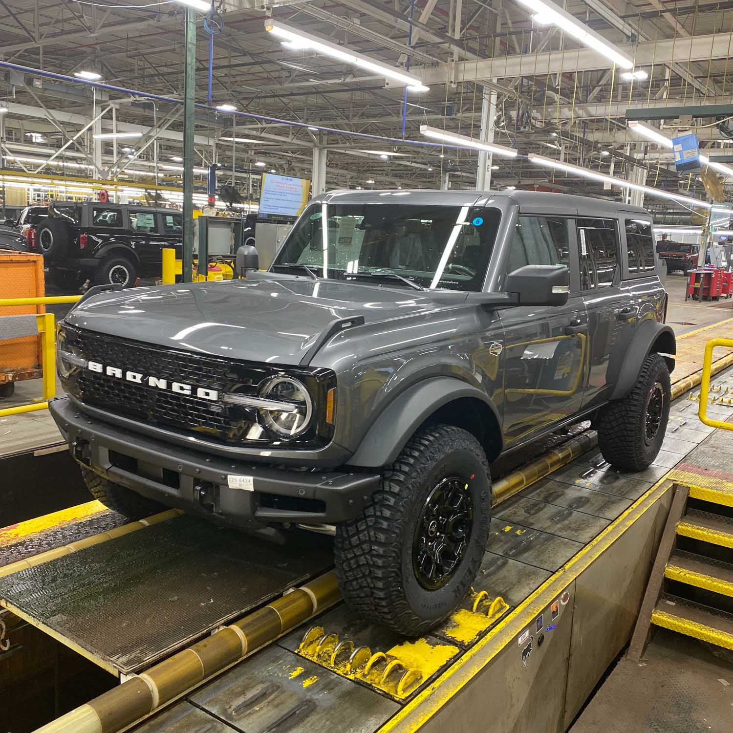 Ford Bronco 5/2/22 Build Week Group 12952613-A823-413D-B17D-A8C465FDC3E7