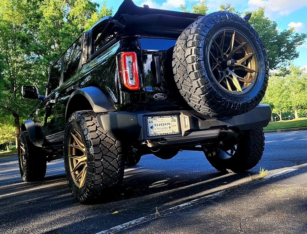 Ford Bronco Almost 2 years and finally arrived! Black Wildtrak + Bronze Vossen Wheels SmartSelect_20220527-200527_Messages