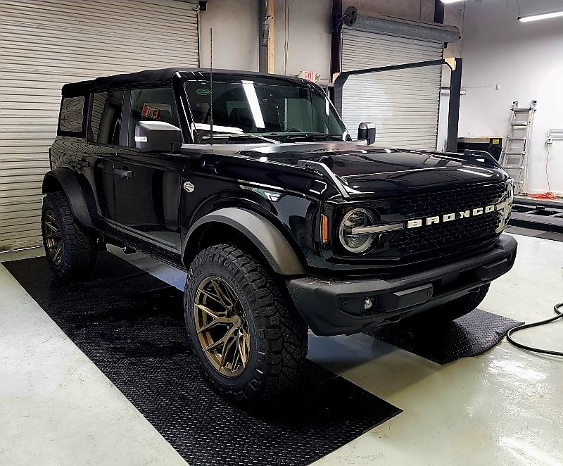 Ford Bronco Almost 2 years and finally arrived! Black Wildtrak + Bronze Vossen Wheels SmartSelect_20220527-200846_Gallery