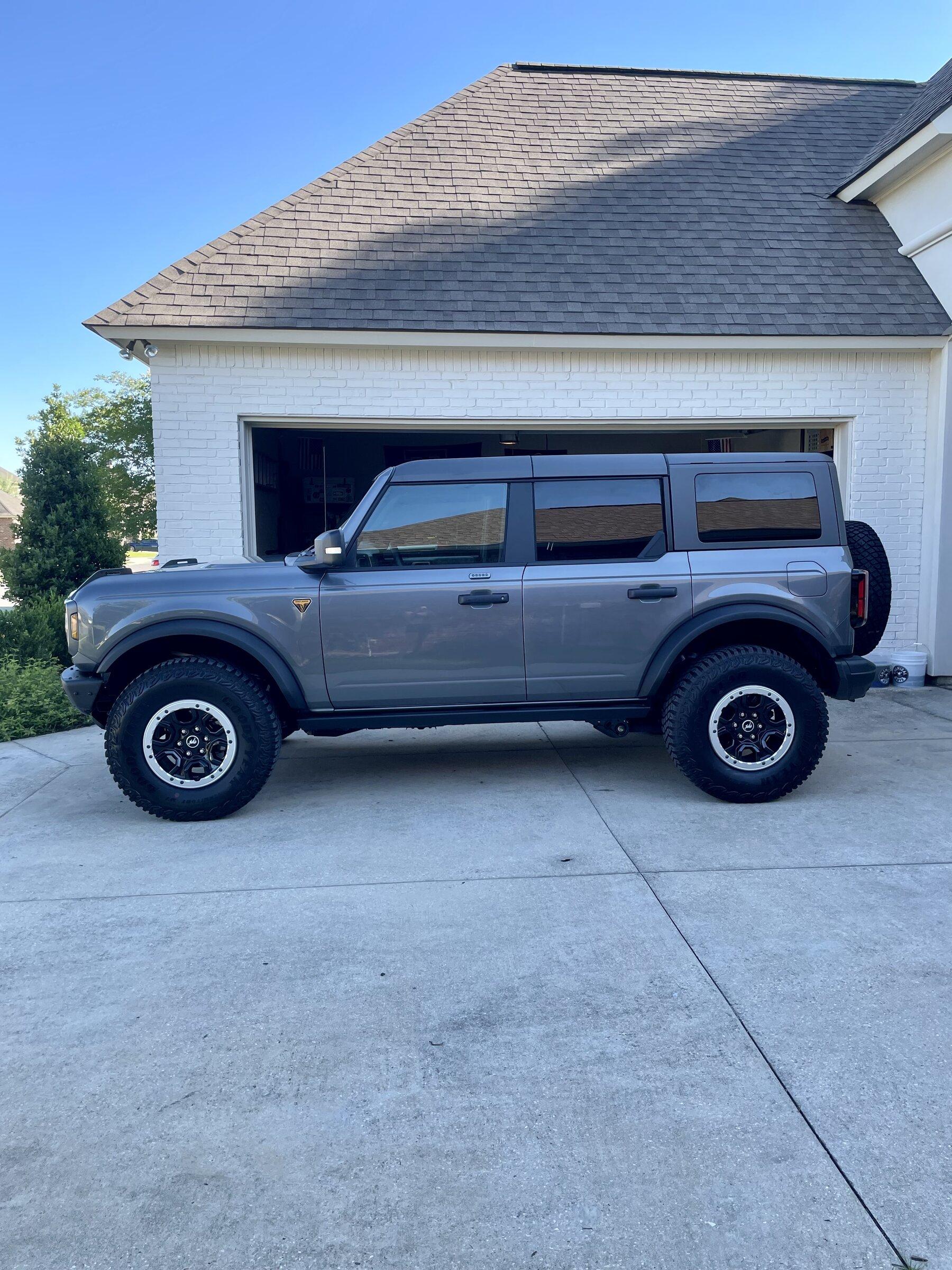 Ford Bronco Side Shot Saturday... 0E0163EE-3A45-4A69-B42A-6C3E1890DFD6