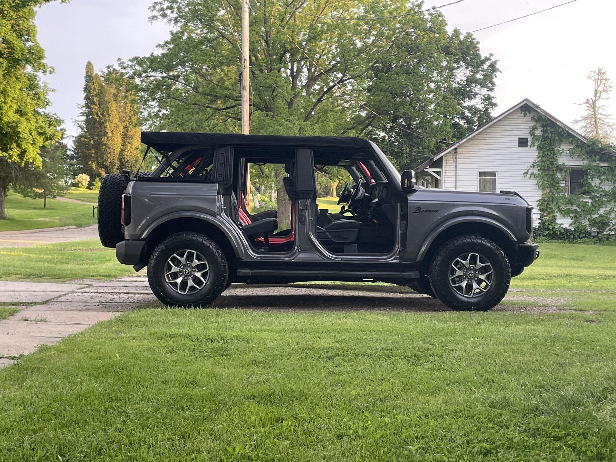 Ford Bronco Question about wheels/tires for a 2022 base model 0743EEB4-5254-426C-B22F-8EE0A09A9E41