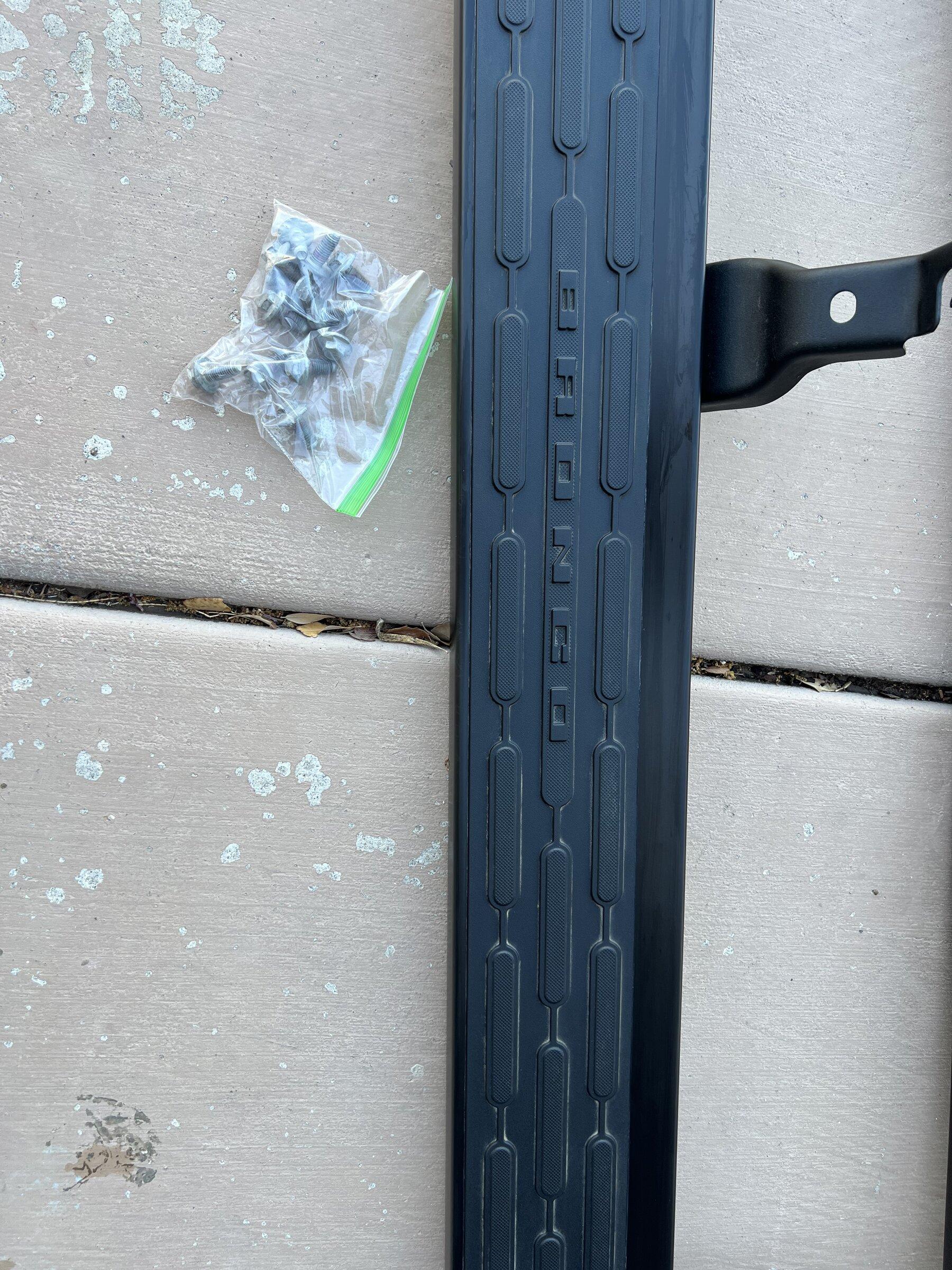 Ford Bronco 4 door Running Boards 7255C6C1-EFF6-46A1-B900-29A52CF9E7C3
