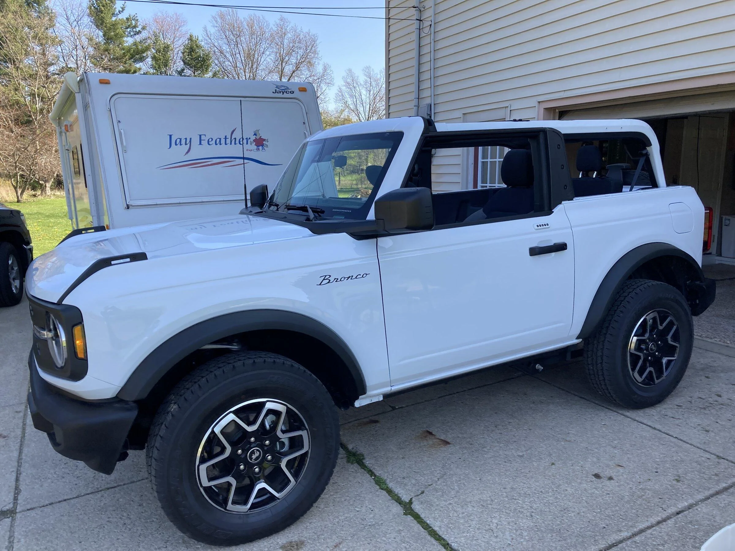 Ford Bronco Selling 2022 Bronco 8617F6D8-5AB9-4E41-9A6D-04E8E4A96889