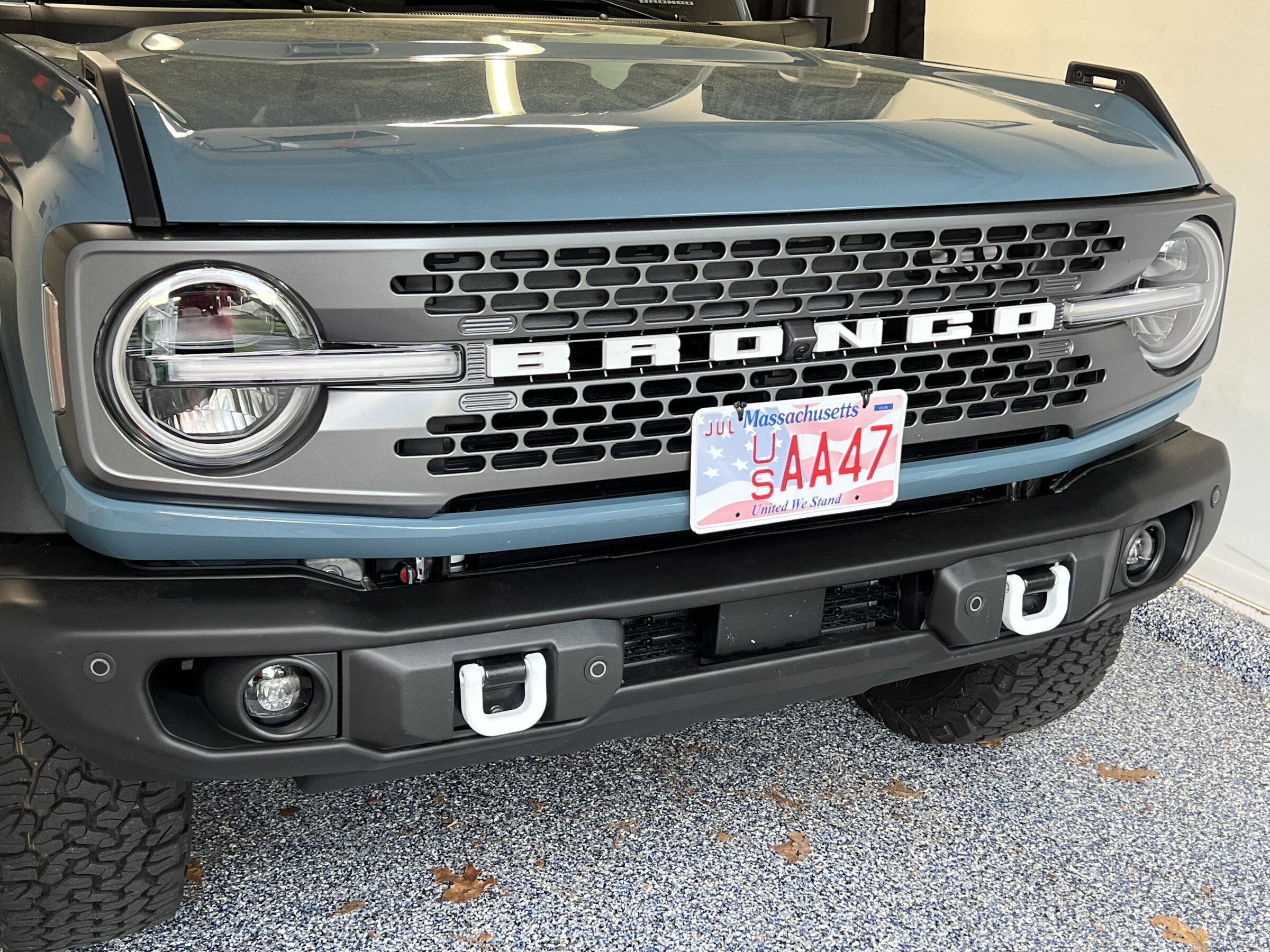 Ford Bronco Capable bumper D-ring paint 6B6D0B14-EDAA-45E0-A159-FF93FA0FDE52