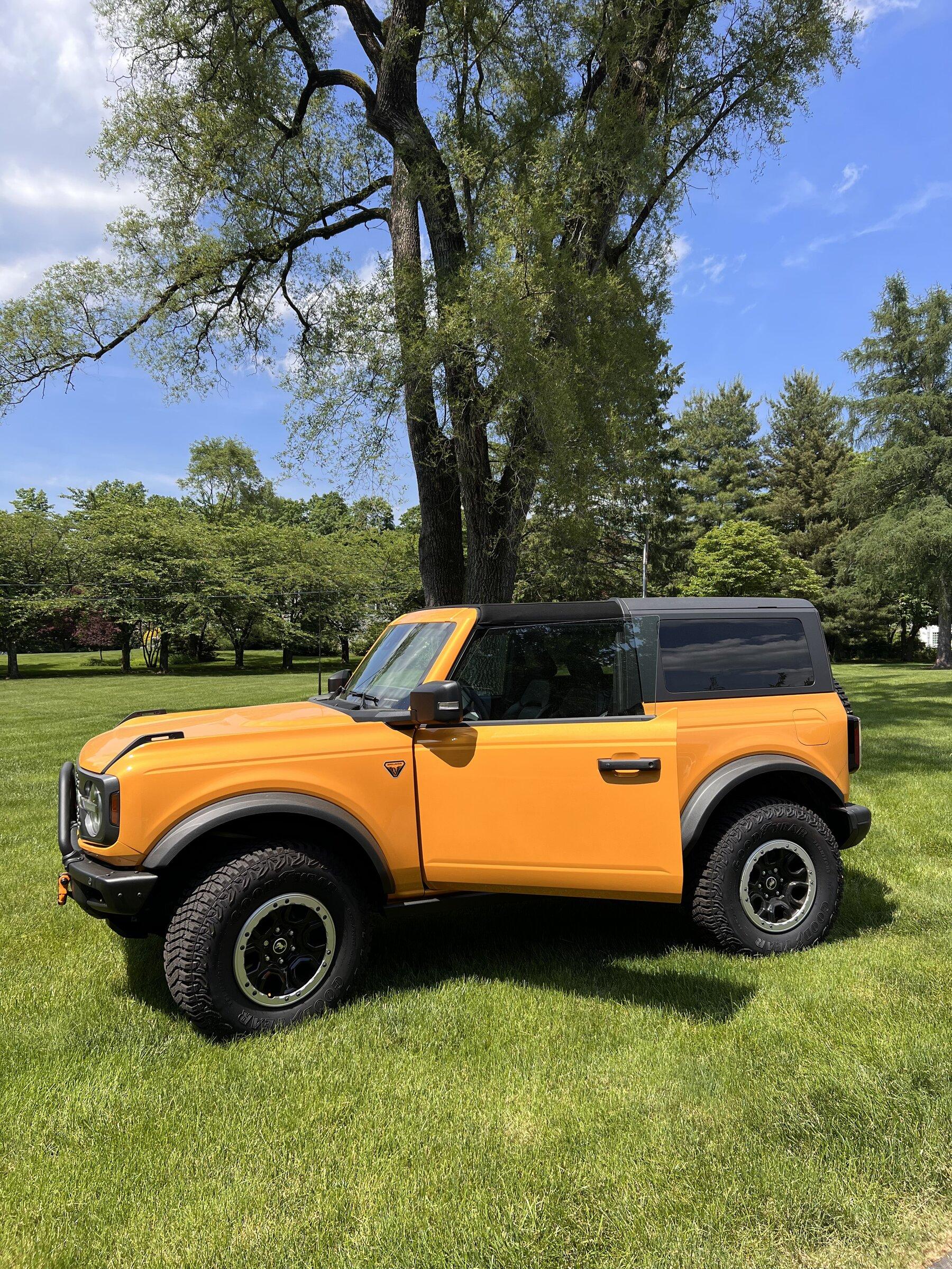 Ford Bronco Bronco color - a little context.... IMG_1994