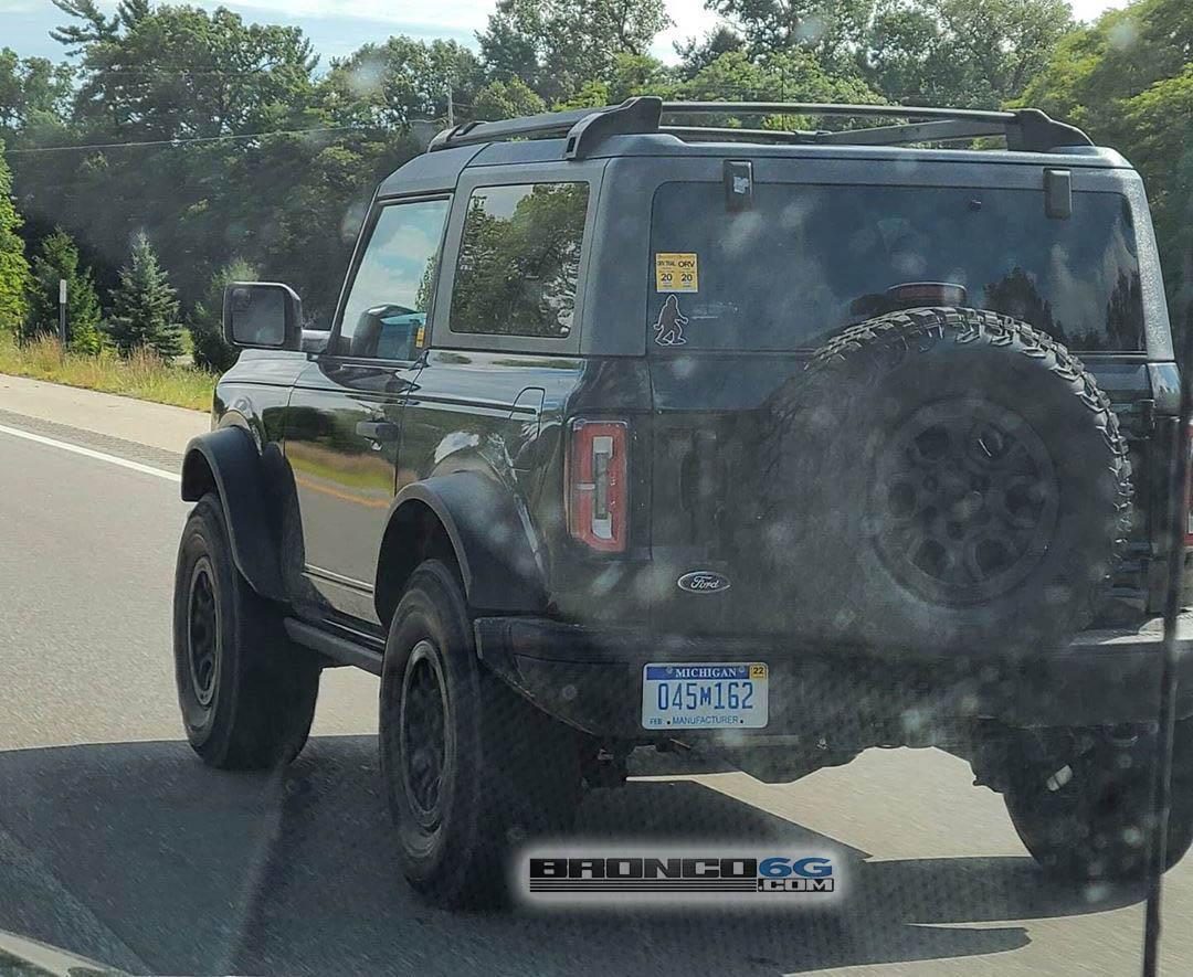 Ford Bronco Sasquatch 2-Door and 4-Door sighted in Michigan 2-door-bronco-sasquatch-