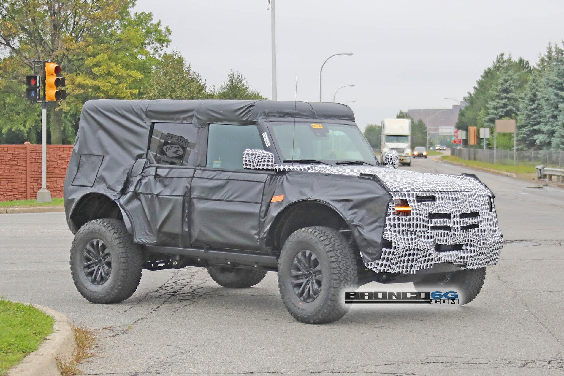 Ford Bronco Bronco Raptor / Warthog Prototype Spied Testing in Michigan! 2022-Ford-Bronco_Raptor_002-Wartho