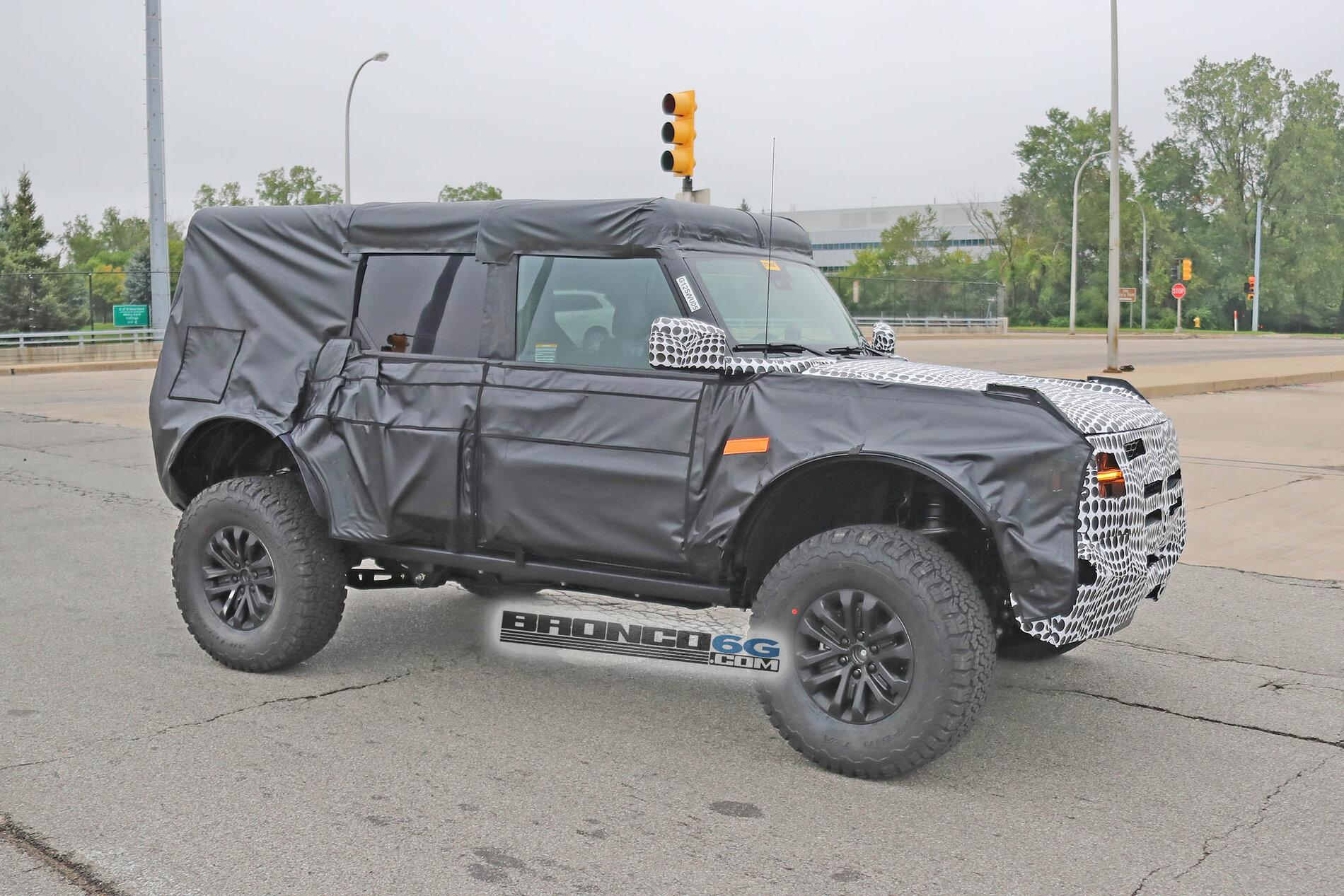 Ford Bronco Bronco Raptor / Warthog Prototype Spied Testing in Michigan! 2022-Ford-Bronco_Raptor_008-Wartho