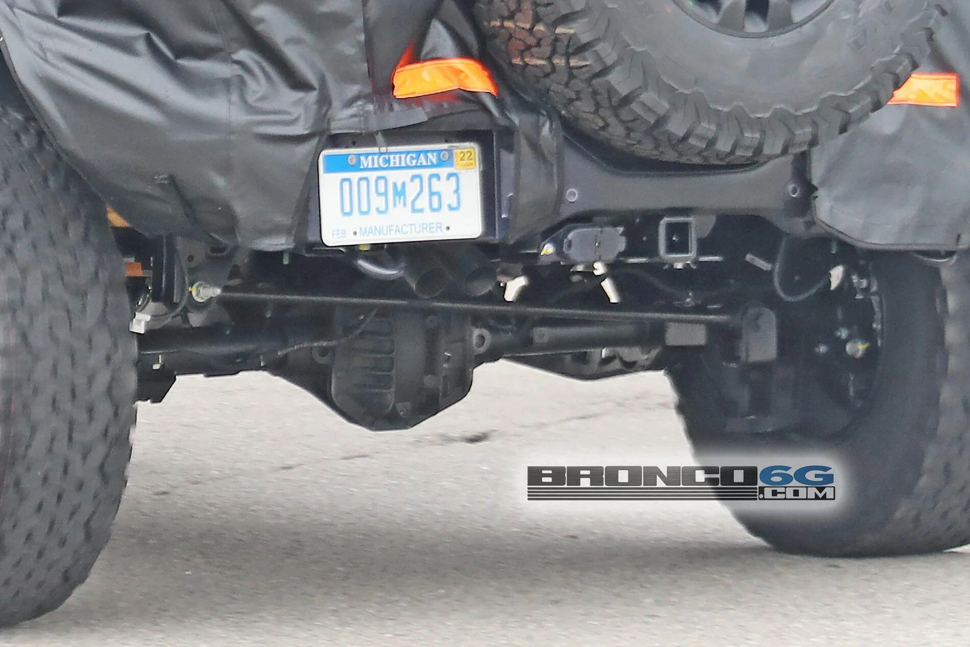 Ford Bronco Bronco Raptor / Warthog Prototype Spied Testing in Michigan! 2022-Ford-Bronco_Raptor_017-Warthog