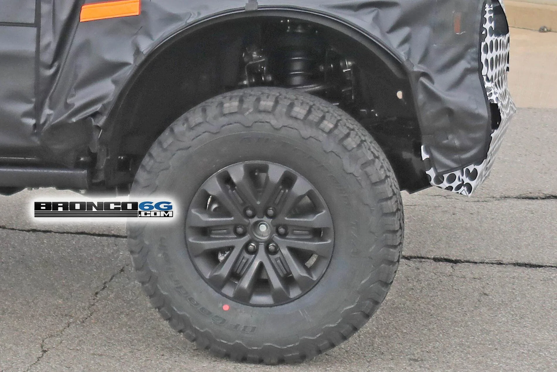 Ford Bronco Bronco Raptor / Warthog Prototype Spied Testing in Michigan! 2022-Ford-Bronco_Raptor_018-Warthog