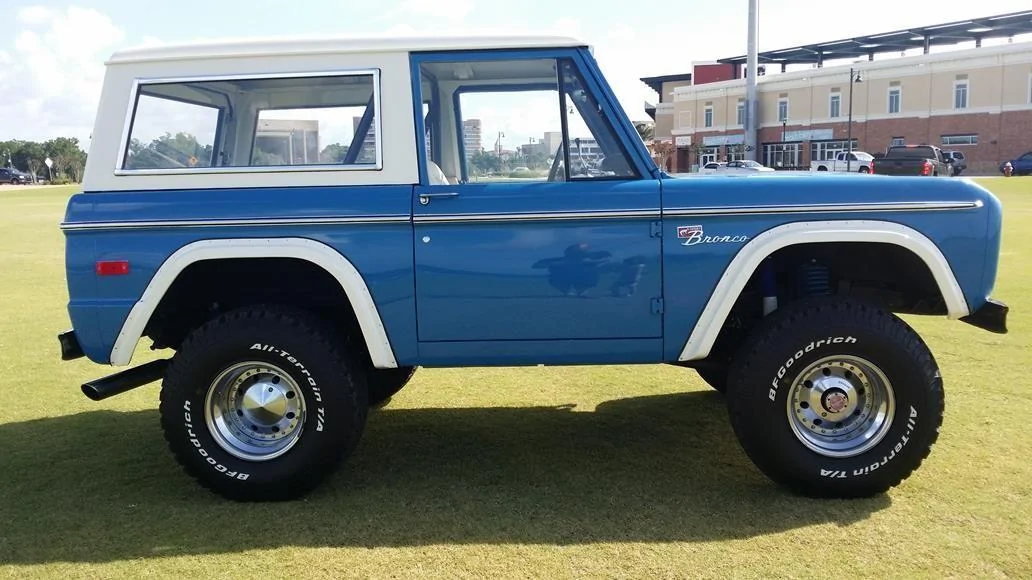 Ford Bronco Retro themed options? 01933AE4-4814-43E0-89A1-09CB3B9BB7AE