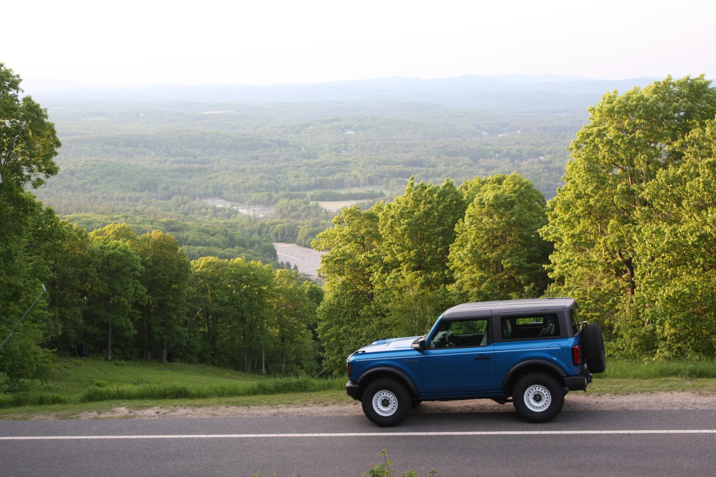 Ford Bronco Ride up Mt. Wachusett in Retro Theme Bronco IMG_8763