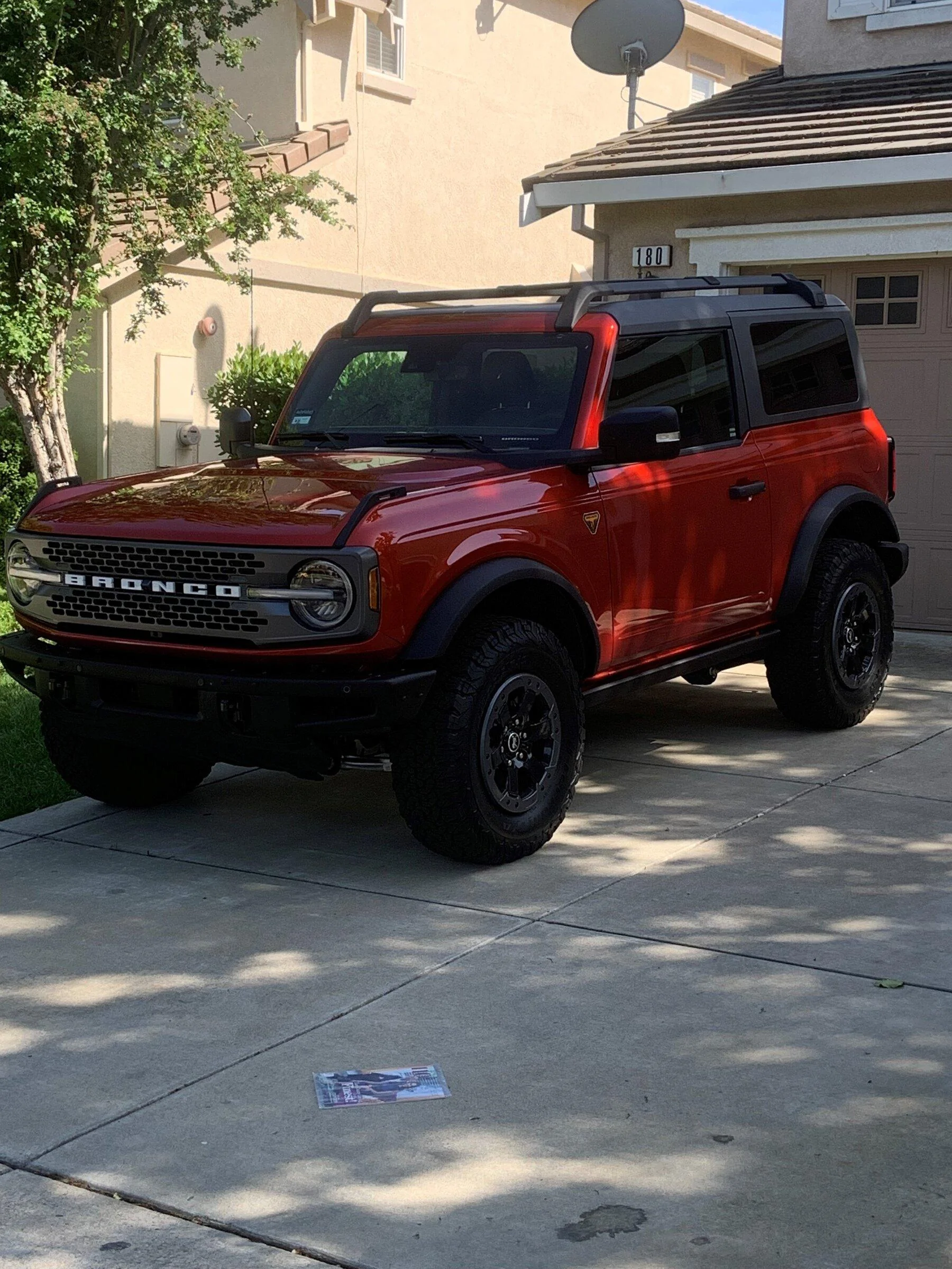 Ford Bronco Show 33's some love picture thread Bronco