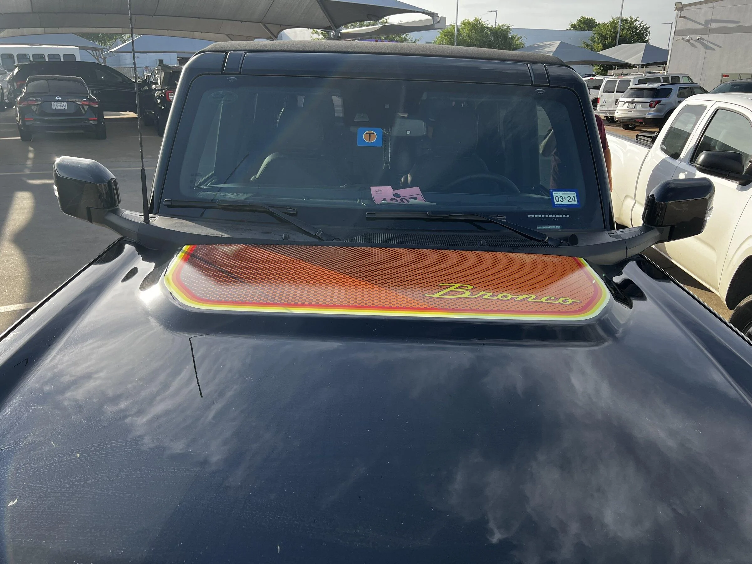 Ford Bronco Did a thing... (New Graphics) IMG_9113