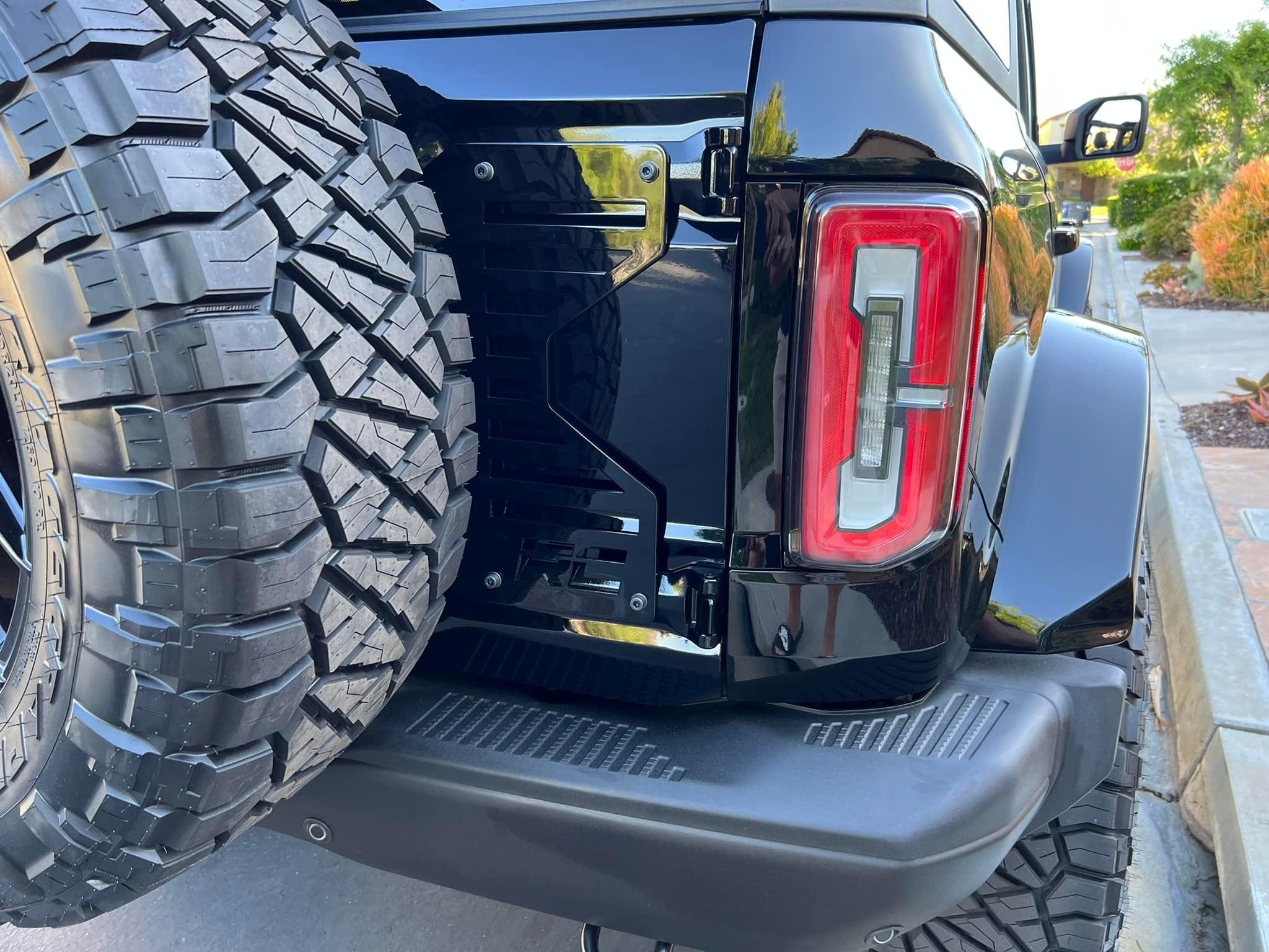 Ford Bronco SHADOW BLACK Bronco Club 281246491_10228442481954116_783562717616415784_n