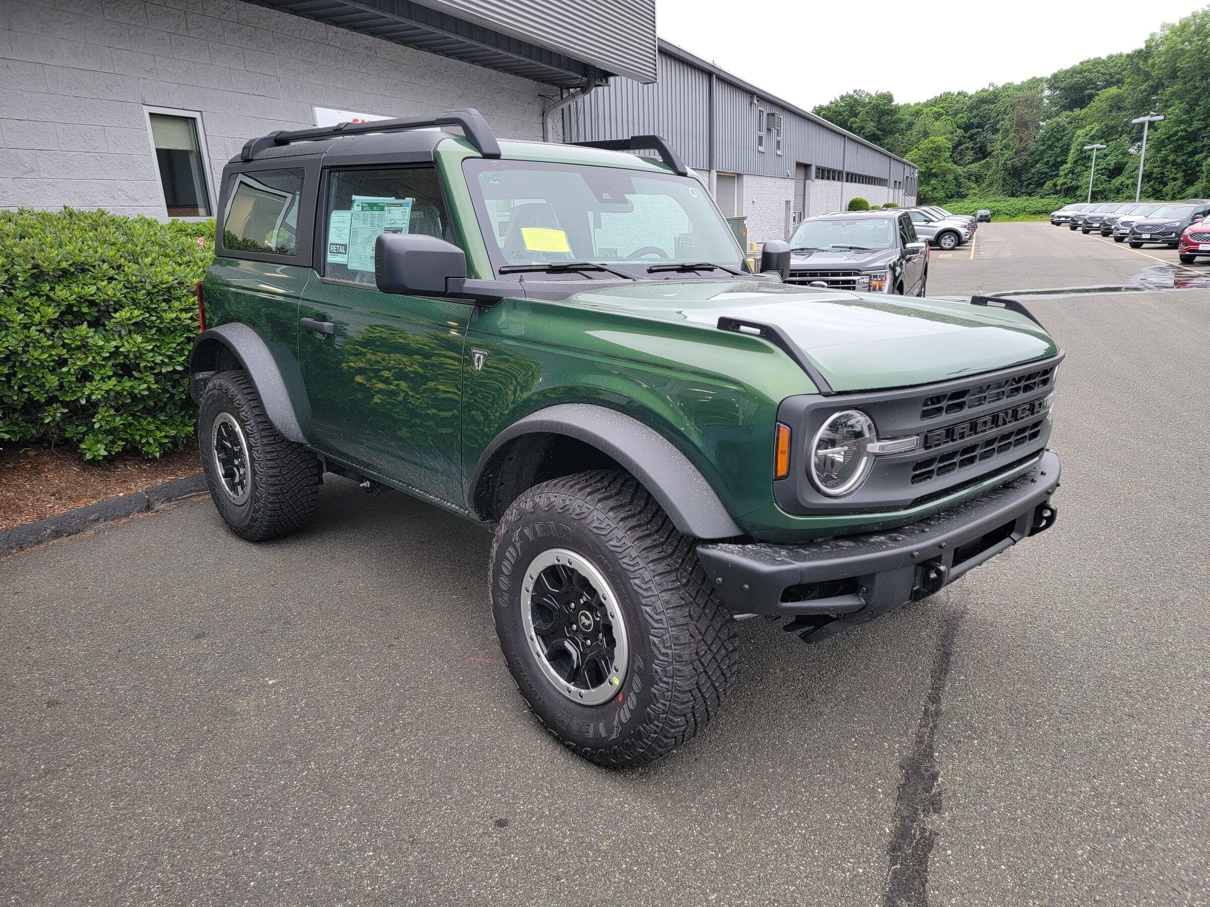 Ford Bronco 5/9 Build Week group. (ManSquatch Week) 20220601_183218