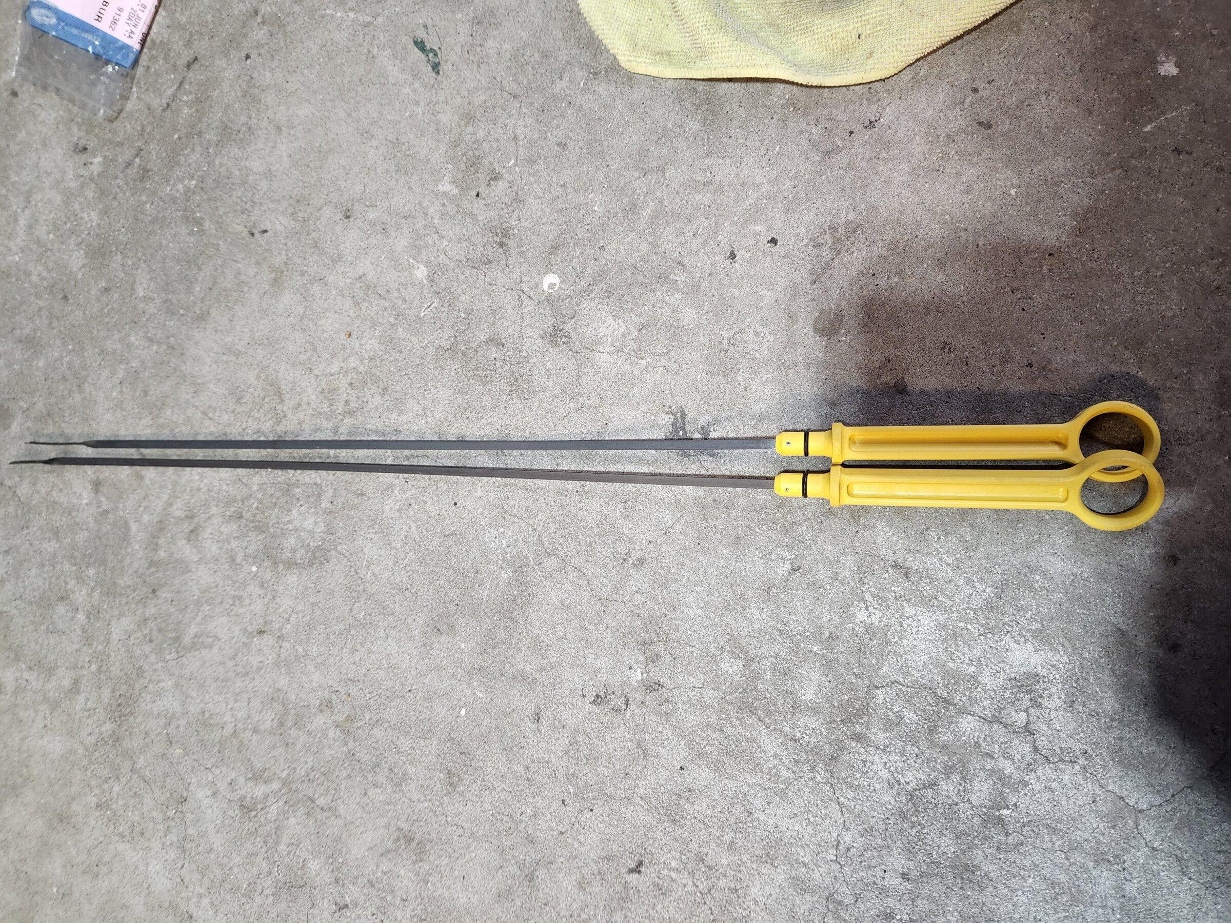 Ford Bronco New correct dipstick (here's part number) solves 2.7L 7-quarts engine oil capacity / maximum fill amount mystery! 🕵🏻‍♂️ 20220601_162520