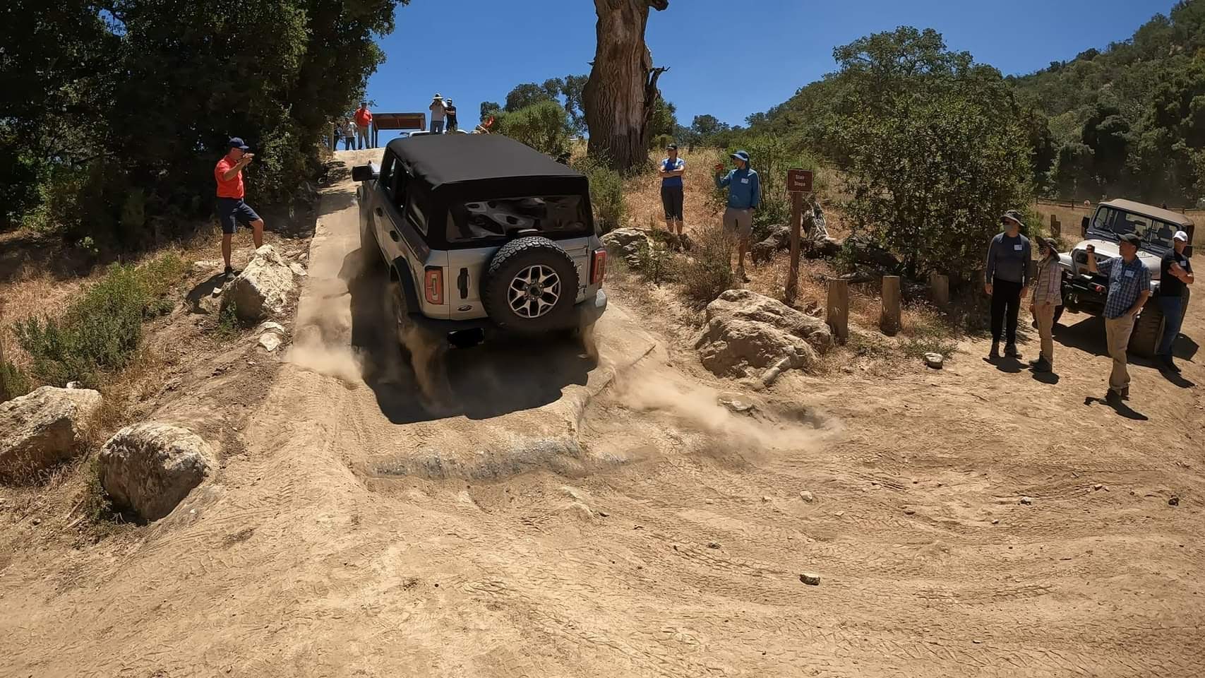 Ford Bronco 🛠 3/14/22 Build Week Group Bronco HIll