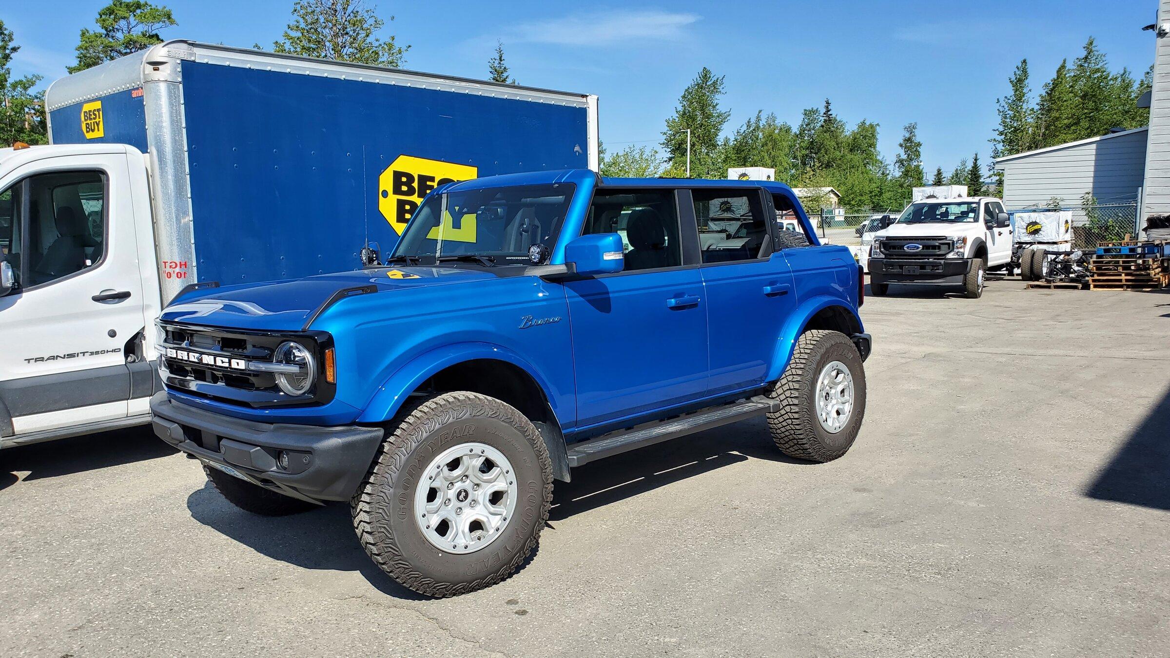 Ford Bronco VB Sasquatch with PTM Outerbanks flares 20220603_112703