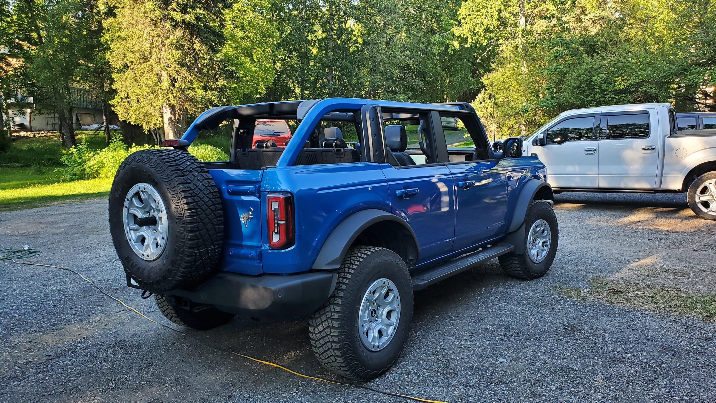 Ford Bronco VB Sasquatch with PTM Outerbanks flares 20220601_195550