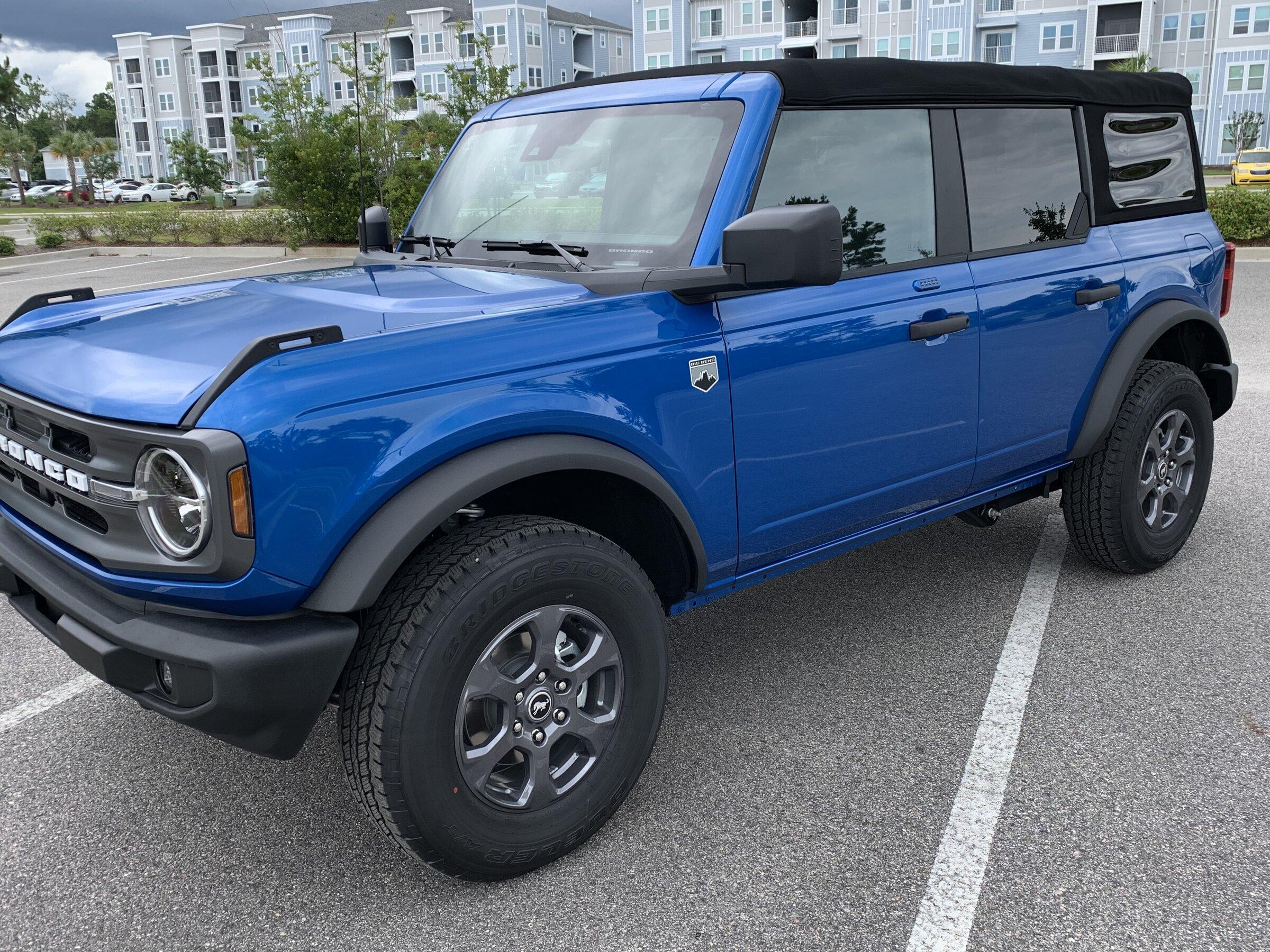 Ford Bronco 2022 Velocity Blue 4D Big Bend 833EF0C3-47A7-4EAC-85CA-0AA1E5460B45