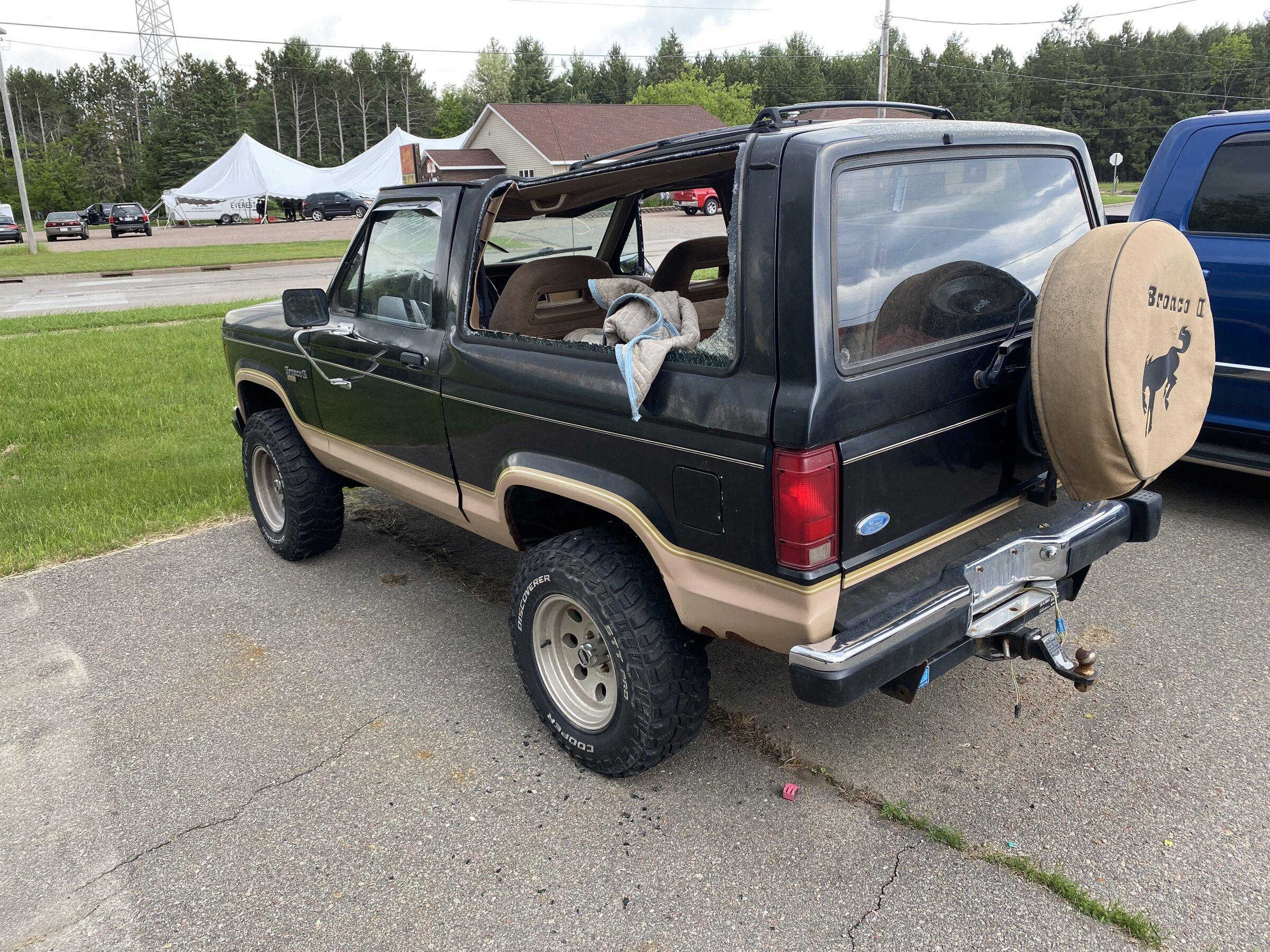 Ford Bronco Bronco II Met a Violent End 49816A20-D93F-457F-834F-0BC30DFBA63B