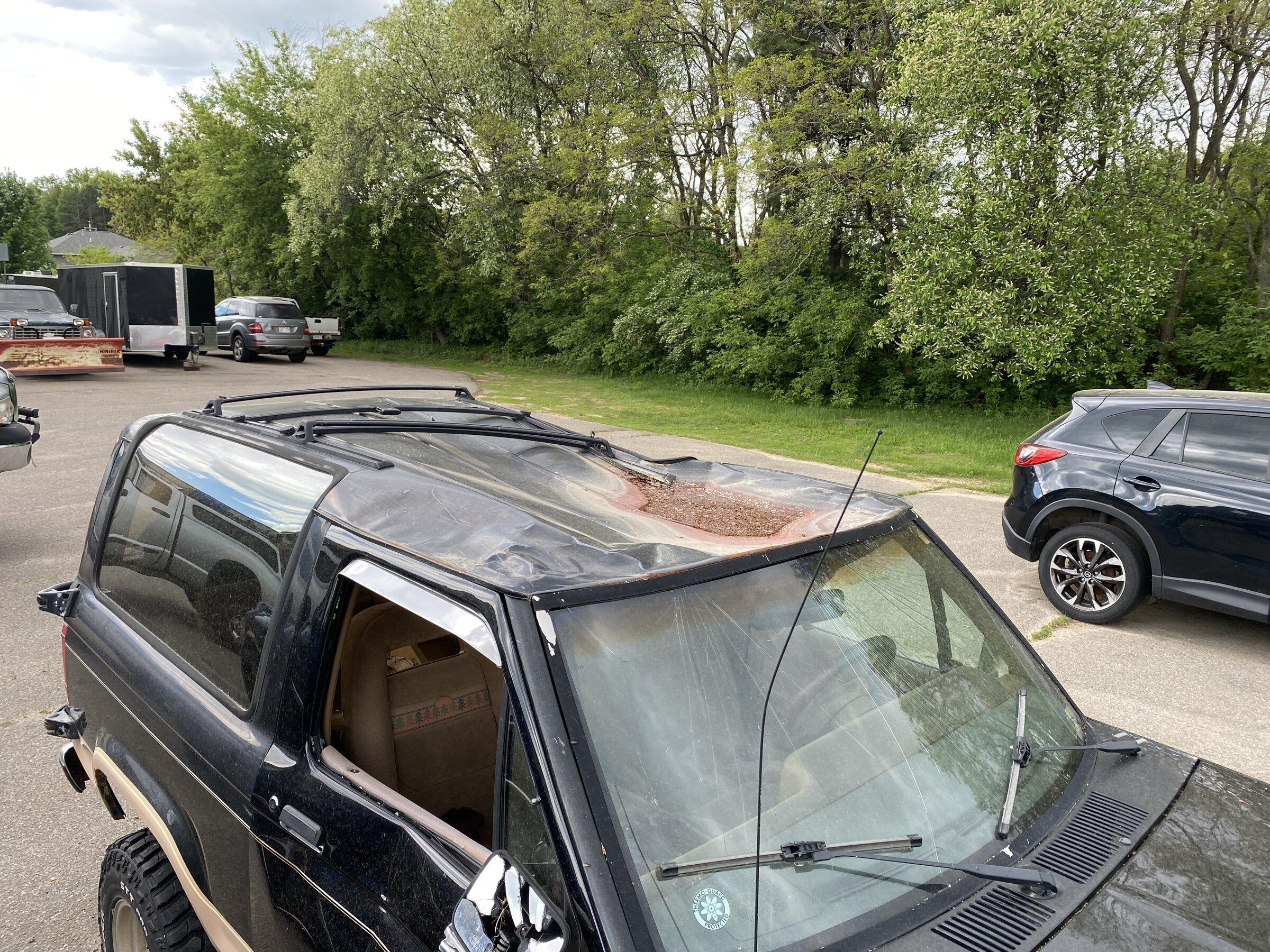 Ford Bronco Bronco II Met a Violent End 077CC091-3E74-4EDC-8327-779EA32E3325