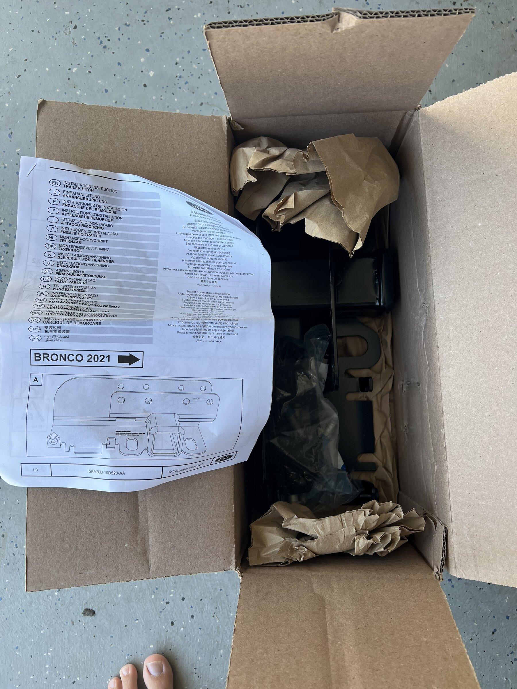 Ford Bronco New OEM Bronco Trailer Hitch Assembly 47F028A9-BE64-46B0-BC58-782059EE4F6B