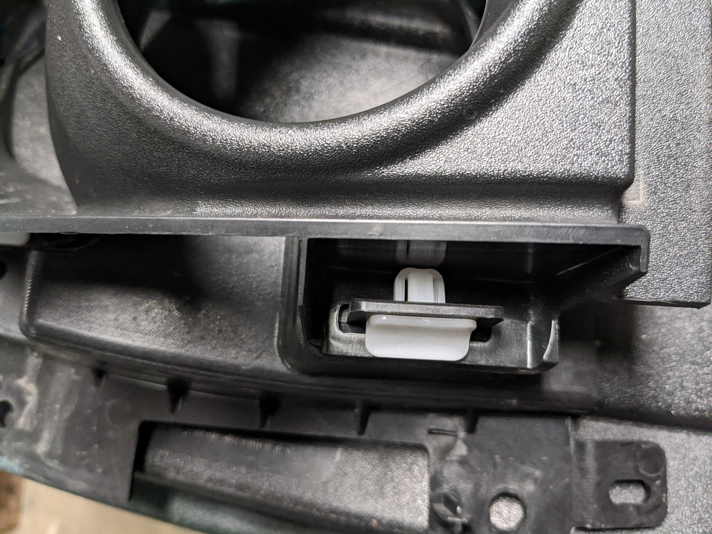 Ford Bronco How to replace fog lights on Capable Bumper? PXL_20220604_163007846