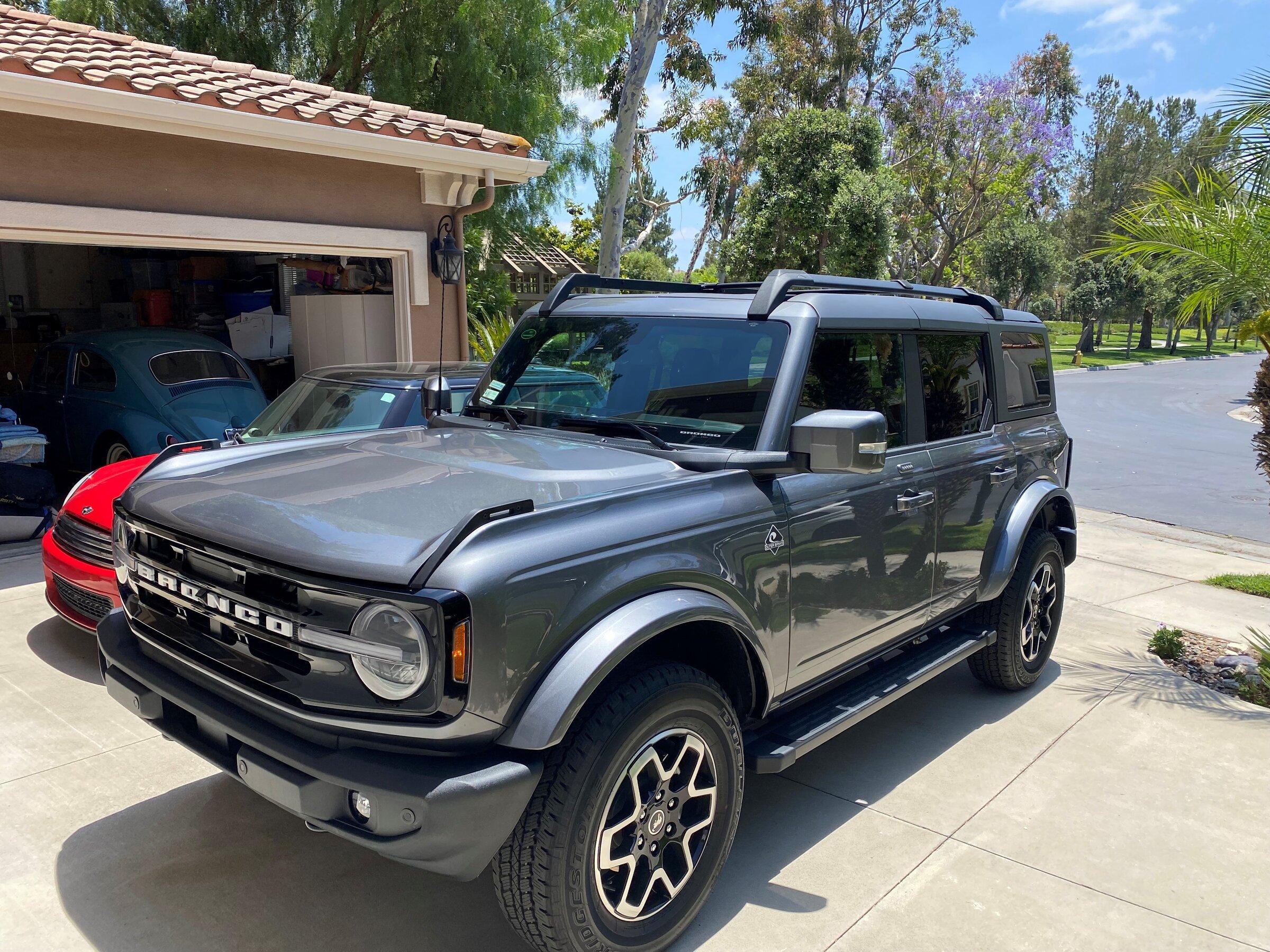 Ford Bronco 5/9 Build Week group. (ManSquatch Week) Bronco