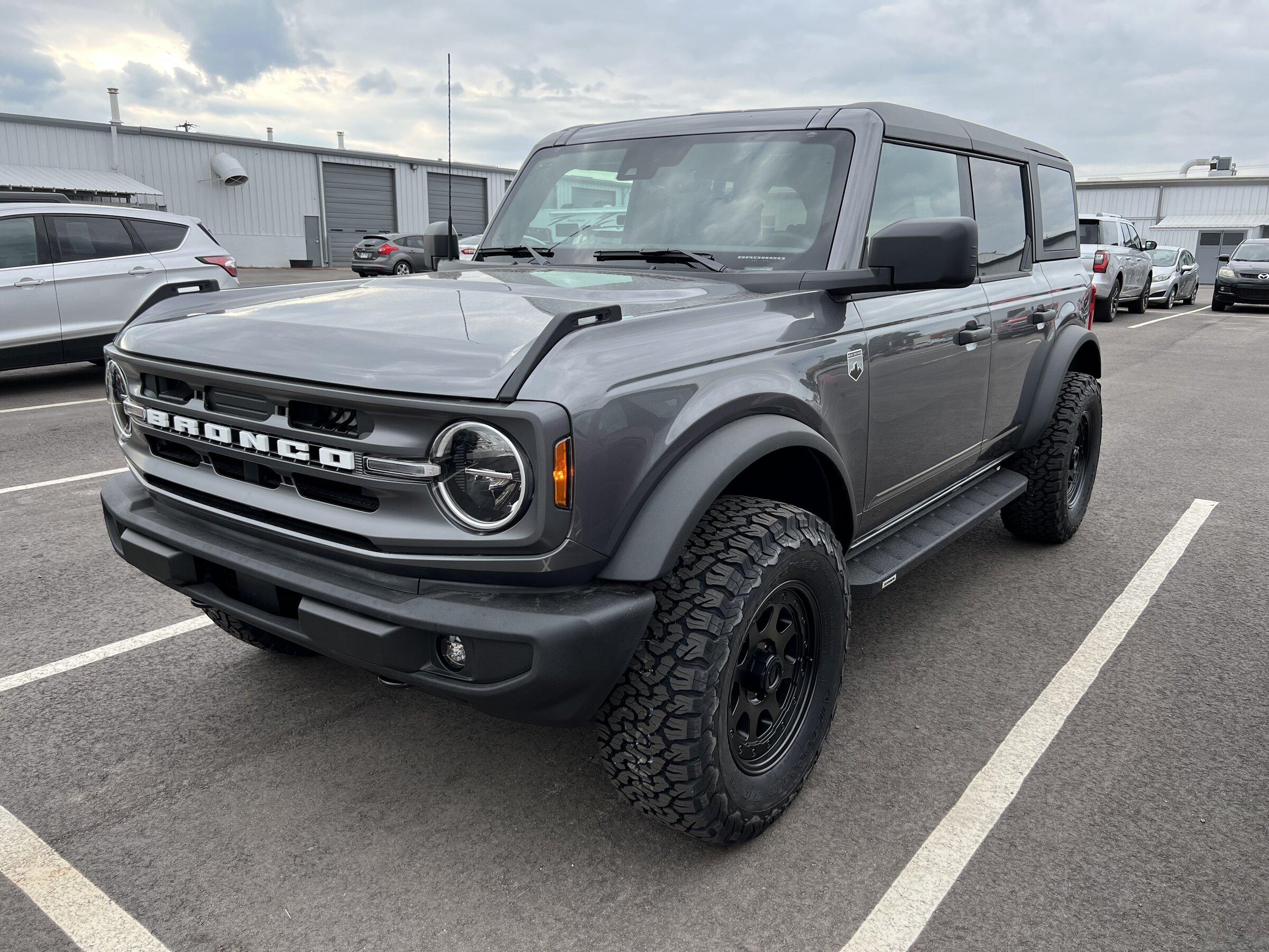 Ford Bronco Show 33's some love picture thread 97AC85C5-D07E-48C6-8F4A-AAB5AAC05B92