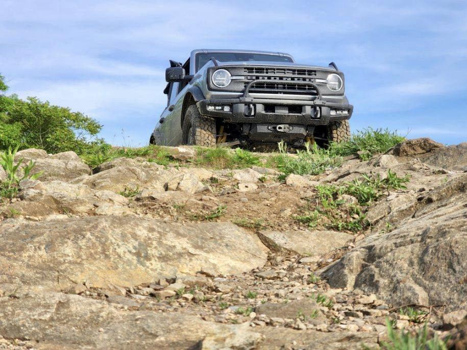 Ford Bronco Wildtrak Meets Mt. Beacon⛰ 619AA0F6-FD42-4976-B739-4E61162228D1