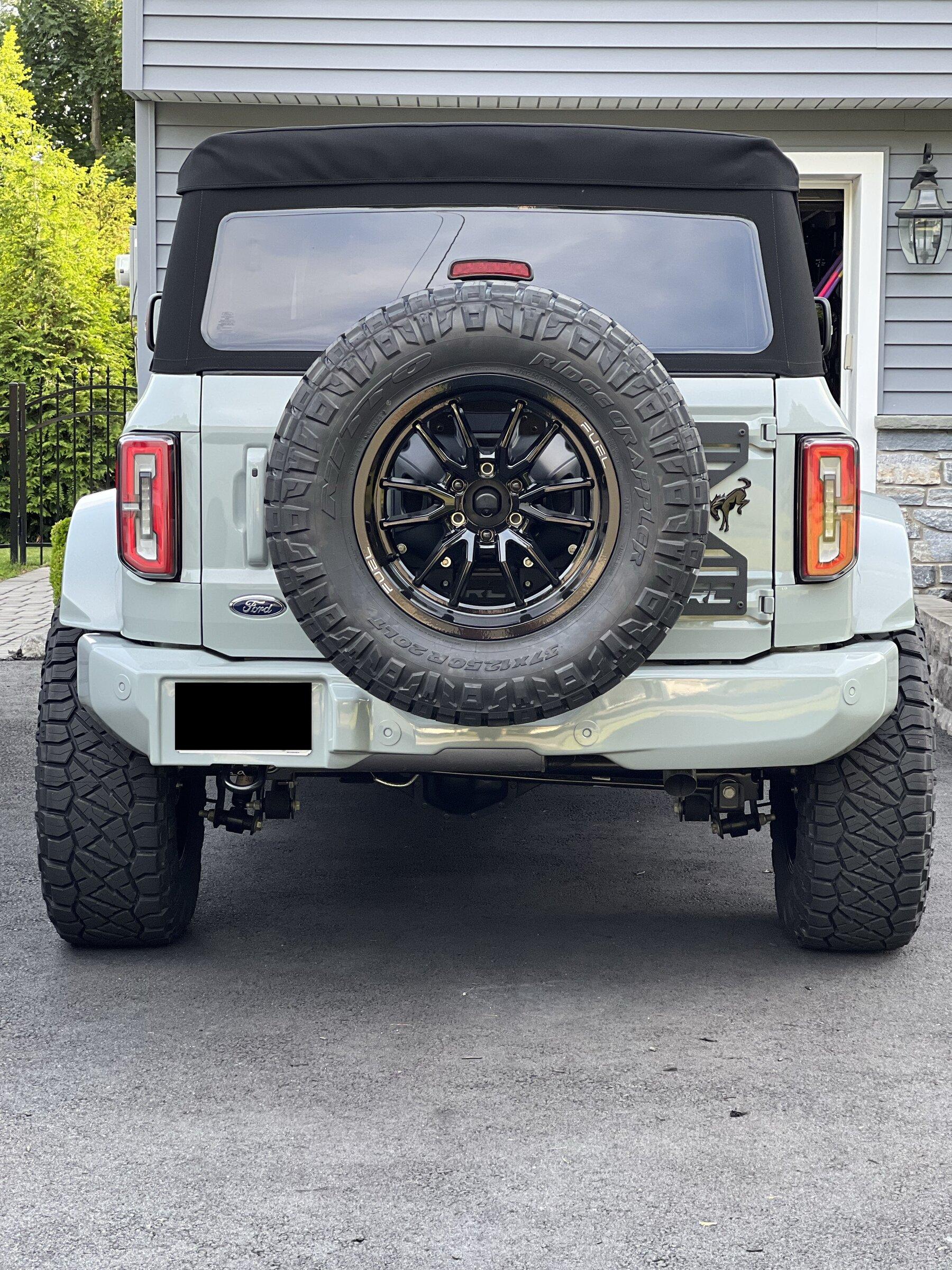 Ford Bronco freezey00 - Cactus Gray OB Build w/ painted Sasquatch fenders, side steps & more IMG_1434