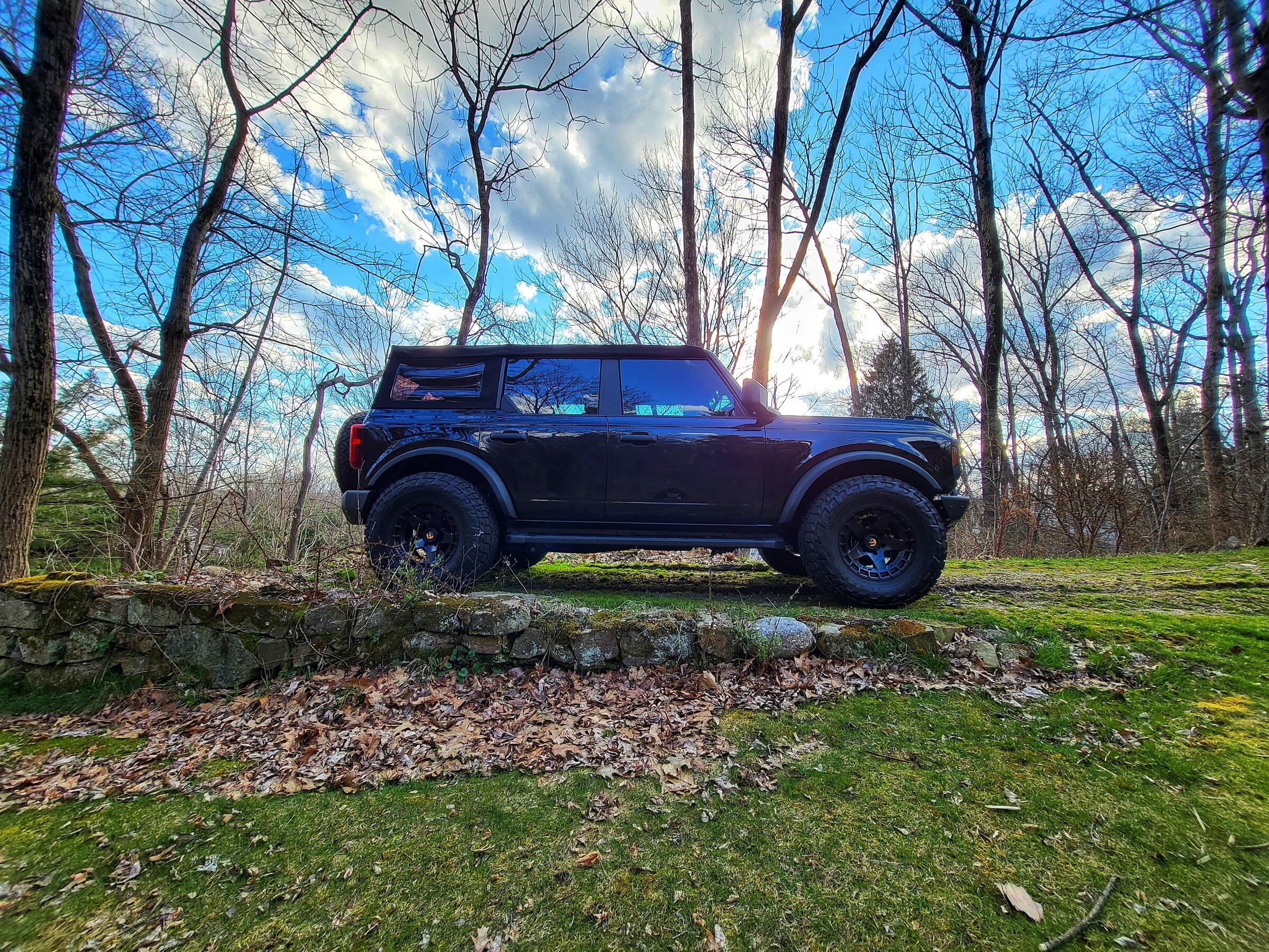 Ford Bronco Show us your installed wheel / tire upgrades here! (Pics) 20220408_173949-01