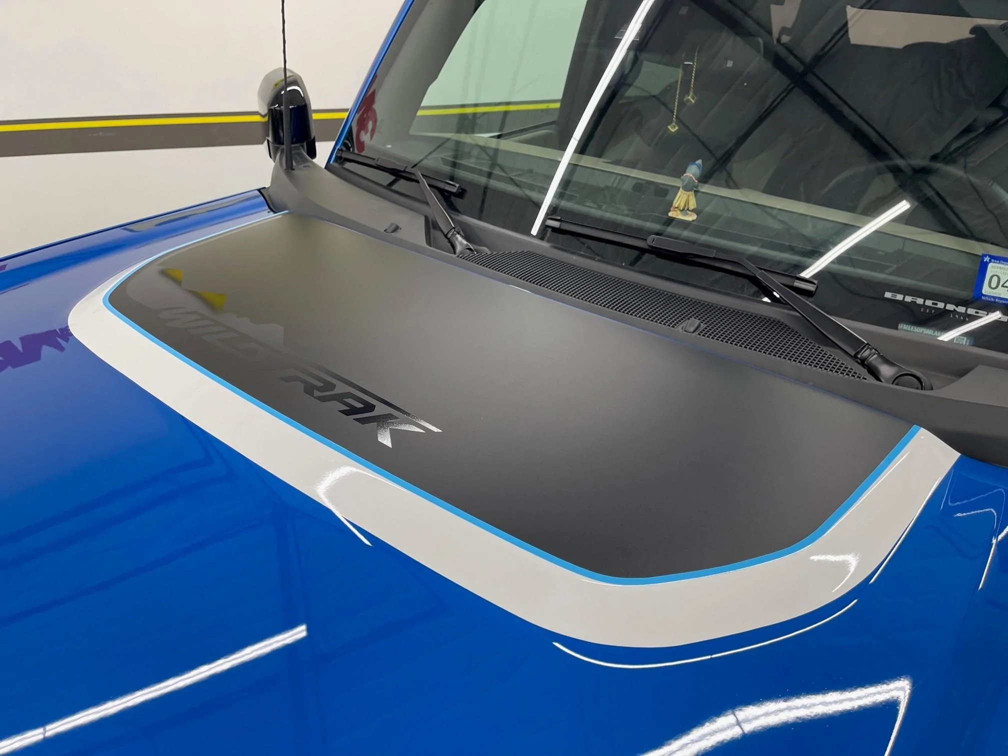 Ford Bronco Wildtrak wrapped with decal designs! Richard 04