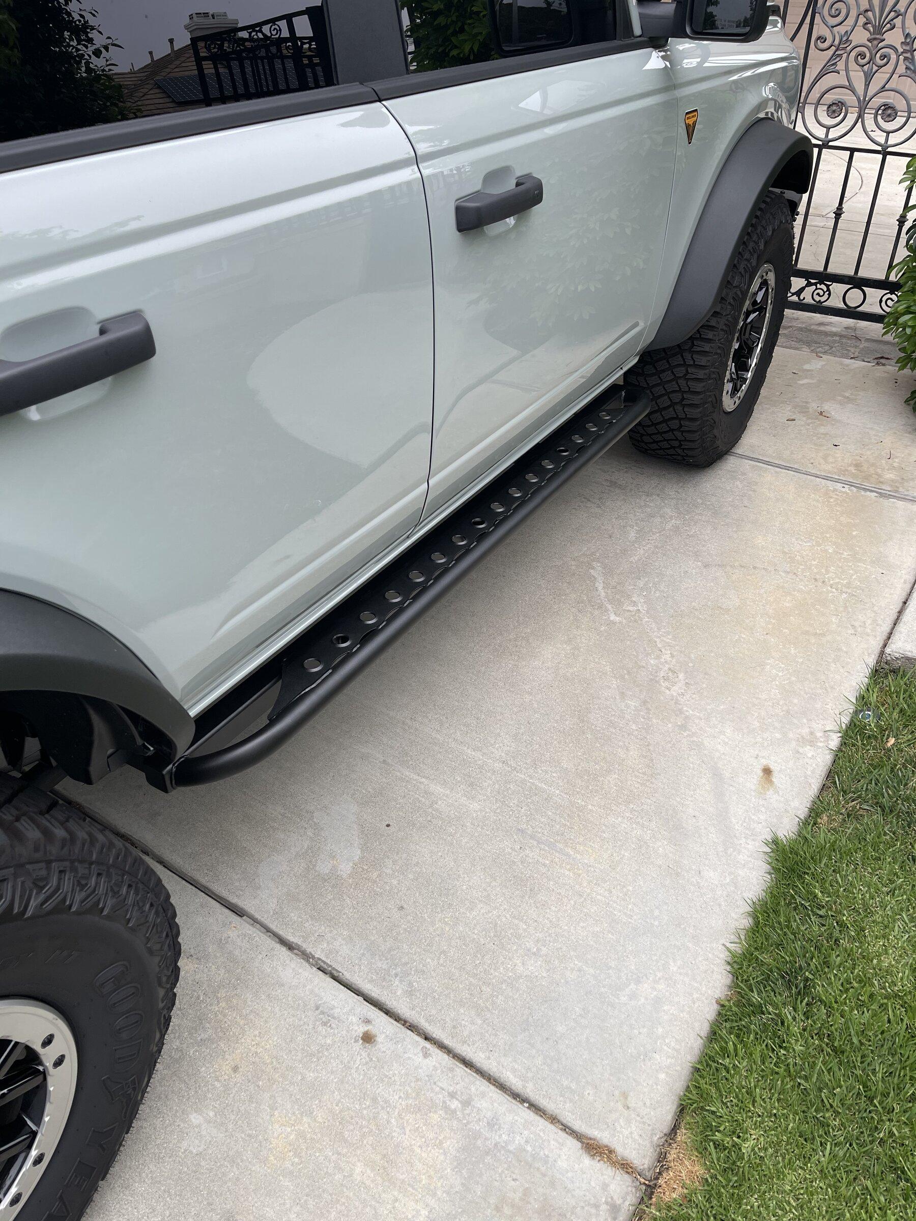 Ford Bronco What step sliders to buy? DD477479-2D6A-4E40-BC18-FFBF8869F0E2