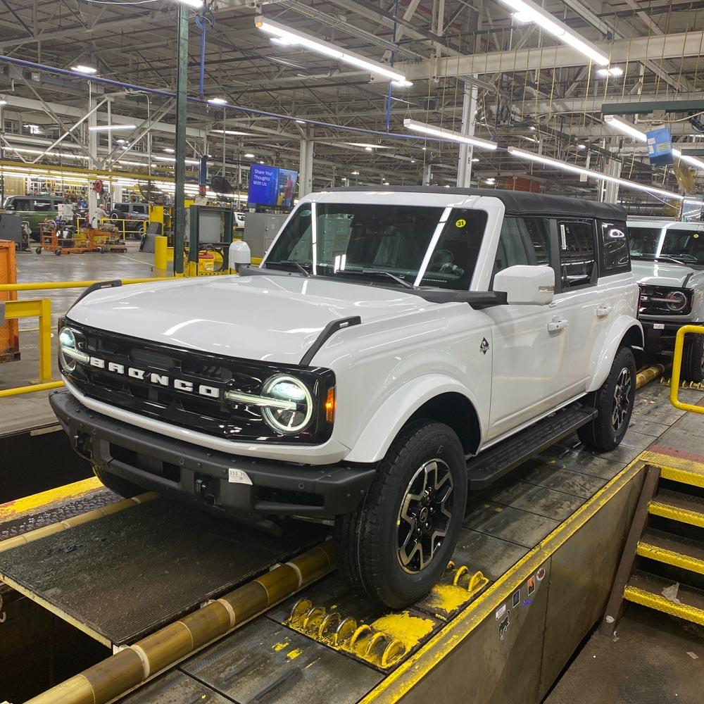 Ford Bronco 05/30/2022 Build Week Group image