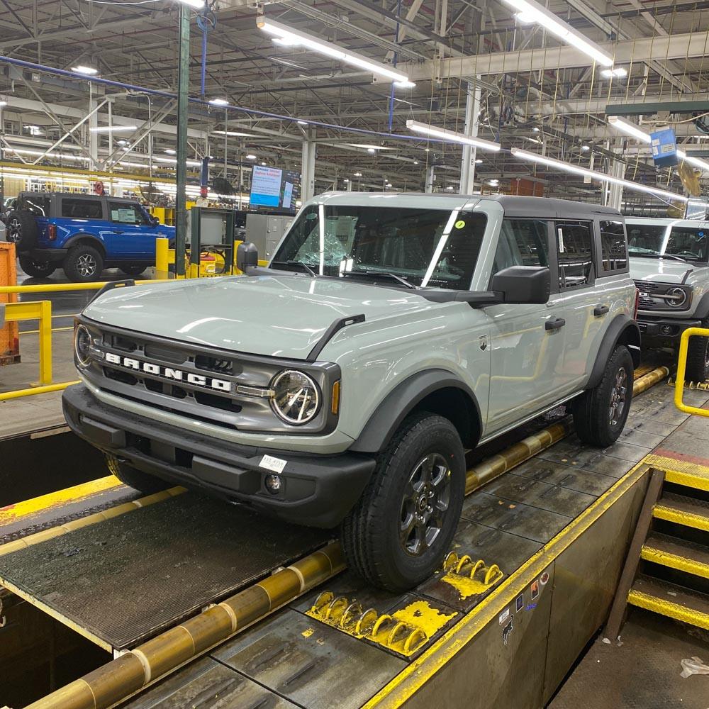 Ford Bronco 05/30/2022 Build Week Group 01A0BD38-685F-4526-AEAE-380451D4F586