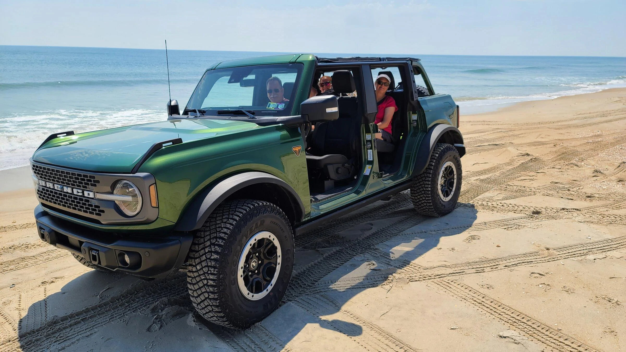 Ford Bronco ERUPTION GREEN Bronco Club 20220602_105916
