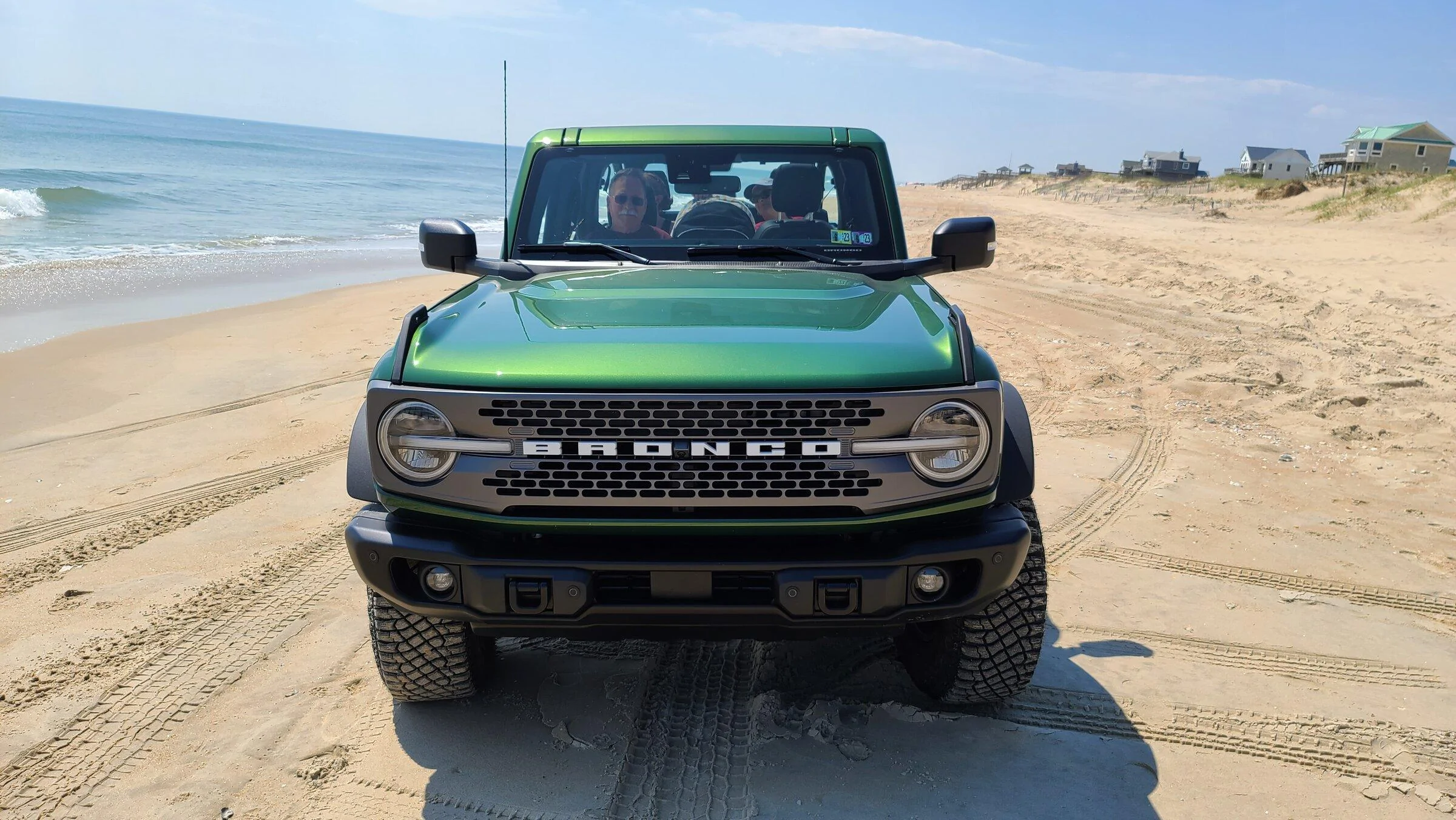 Ford Bronco ERUPTION GREEN Bronco Club 20220602_105922
