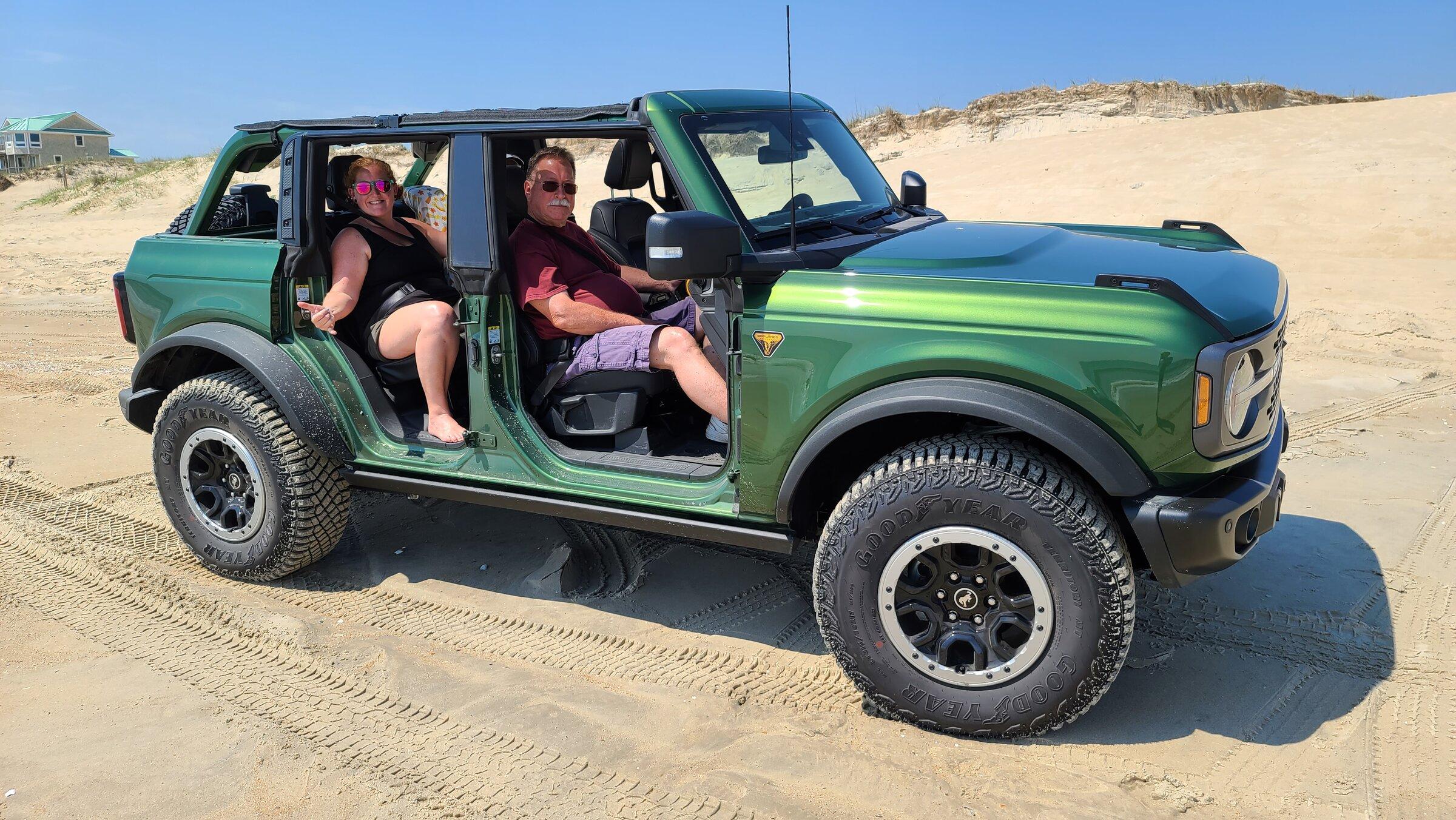 Ford Bronco ERUPTION GREEN Bronco Club 20220602_105932