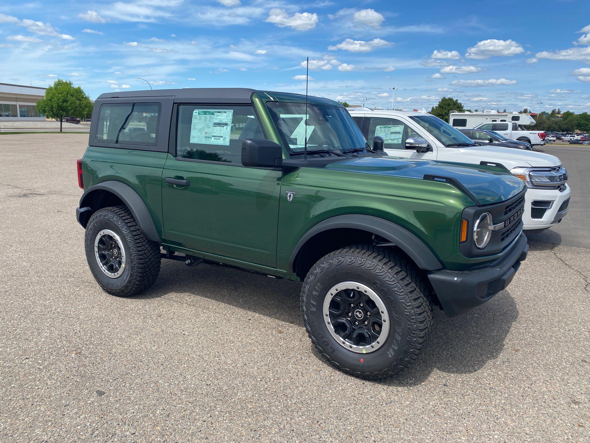Ford Bronco 5/9 Build Week group. (ManSquatch Week) CC1520D3-09DE-47A9-95C6-AF5953114C07