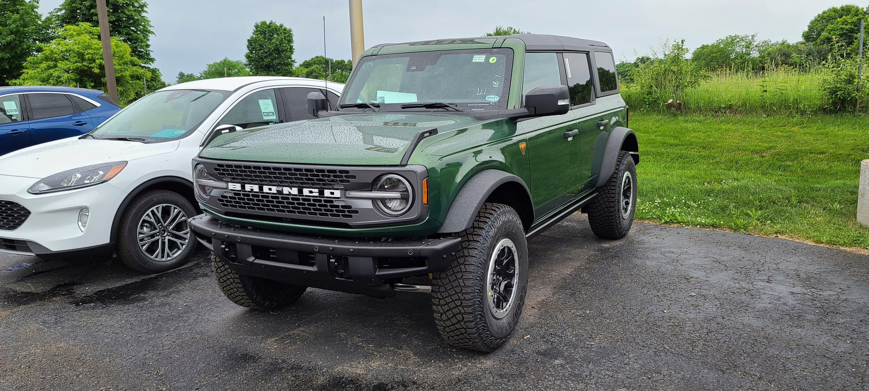 Ford Bronco 05/30/2022 Build Week Group bronco