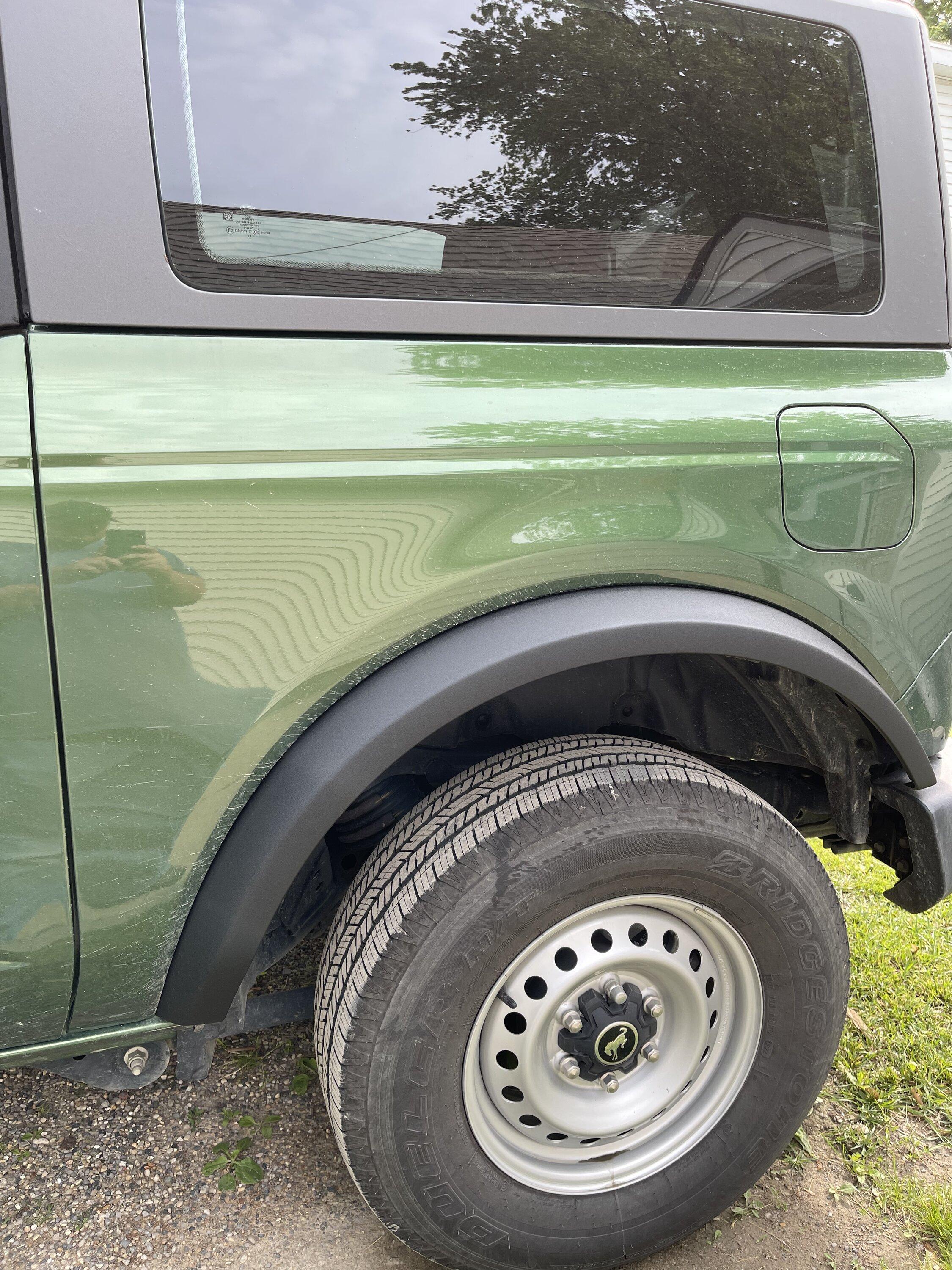 Ford Bronco Fender Flare Cleaning and Protection (How-To) -- Dawn Dish Soap, Sponge, Adam's Polishes Ceramic Graphene Coating 13BB8413-B81D-48AE-99E9-673F24AA1DF5